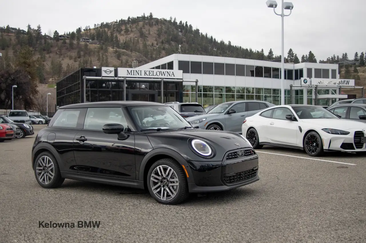 2026 MINI 3 Door