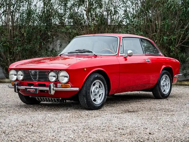 Alfa Romeo 2000 GT Veloce