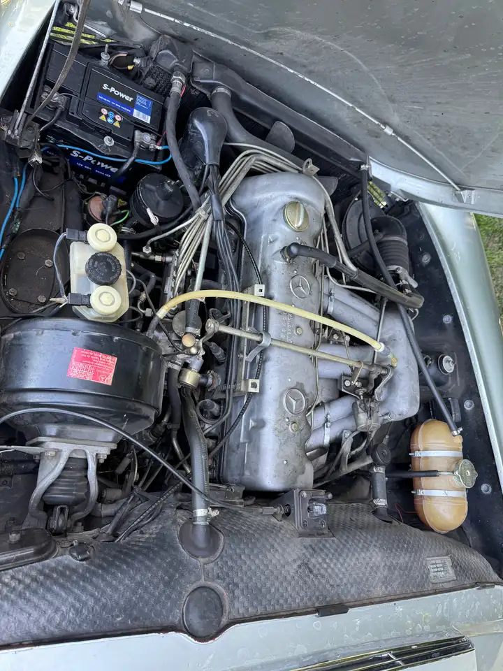 Mercedes-Benz 280 SL (W113), foto 12