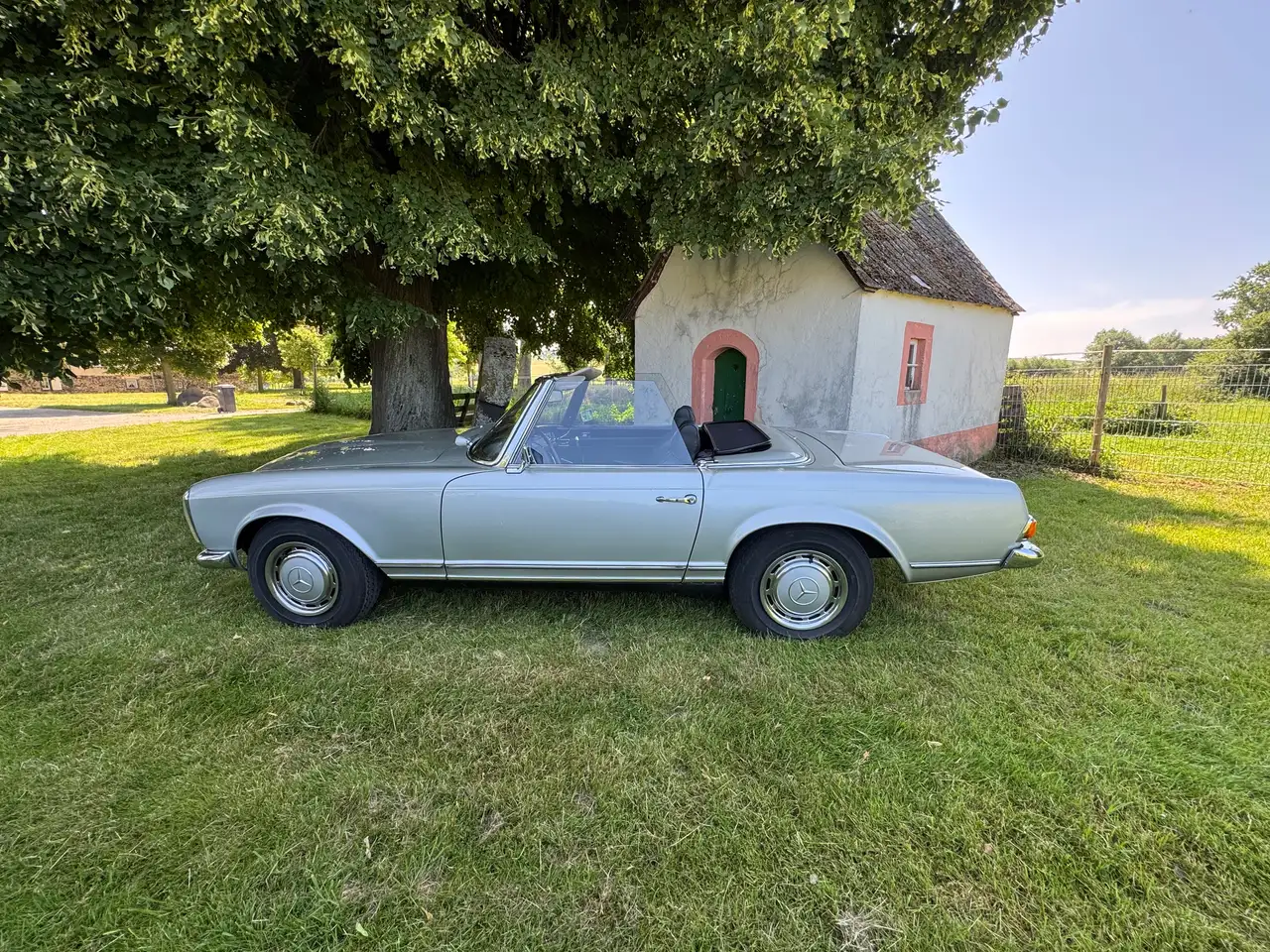 Mercedes-Benz 280 SL (W113), foto 8