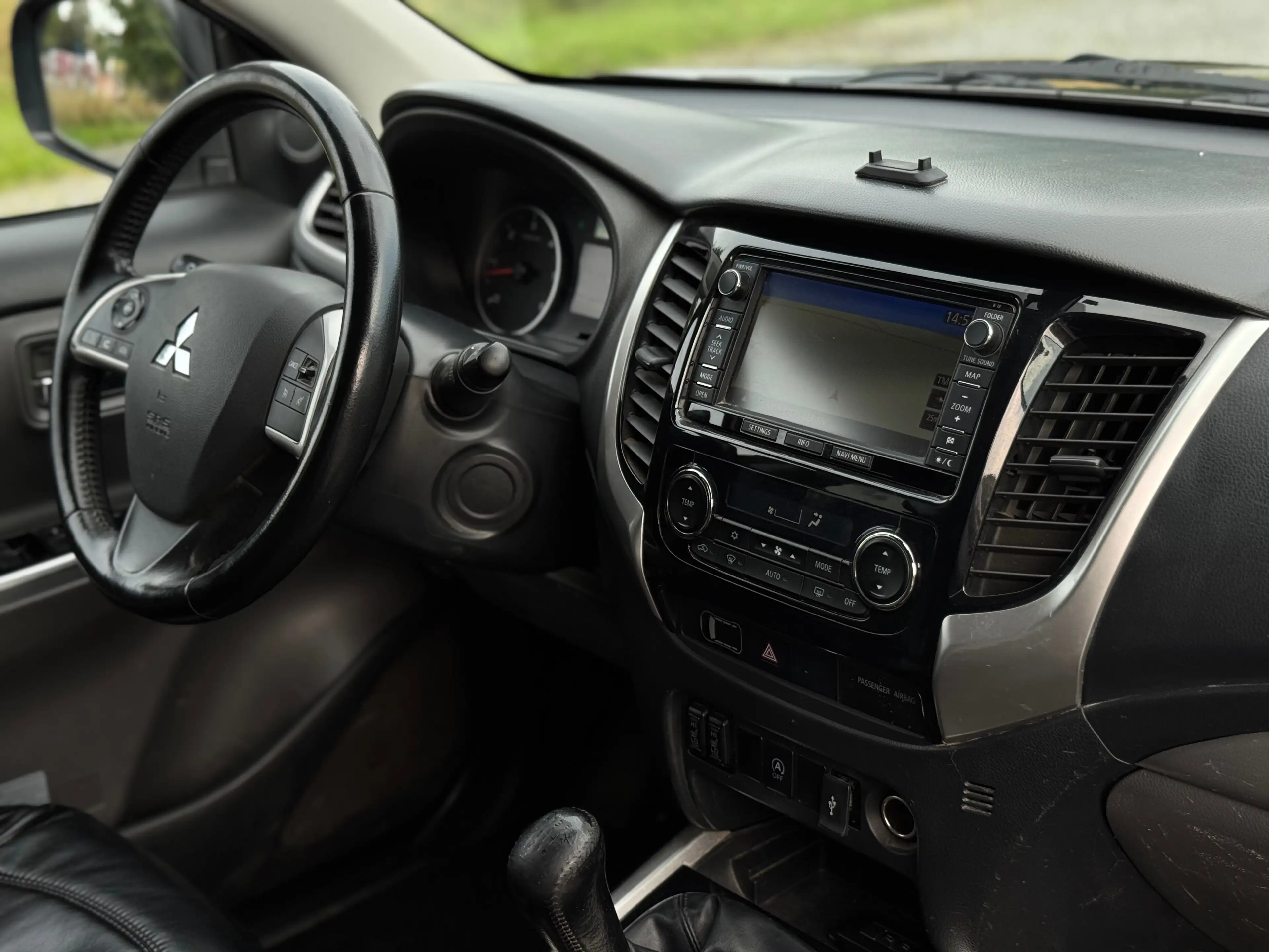 Mitsubishi L200 L 200 2.4 DI-D 4WD Intense 14000 EURO NETTO — photo 10