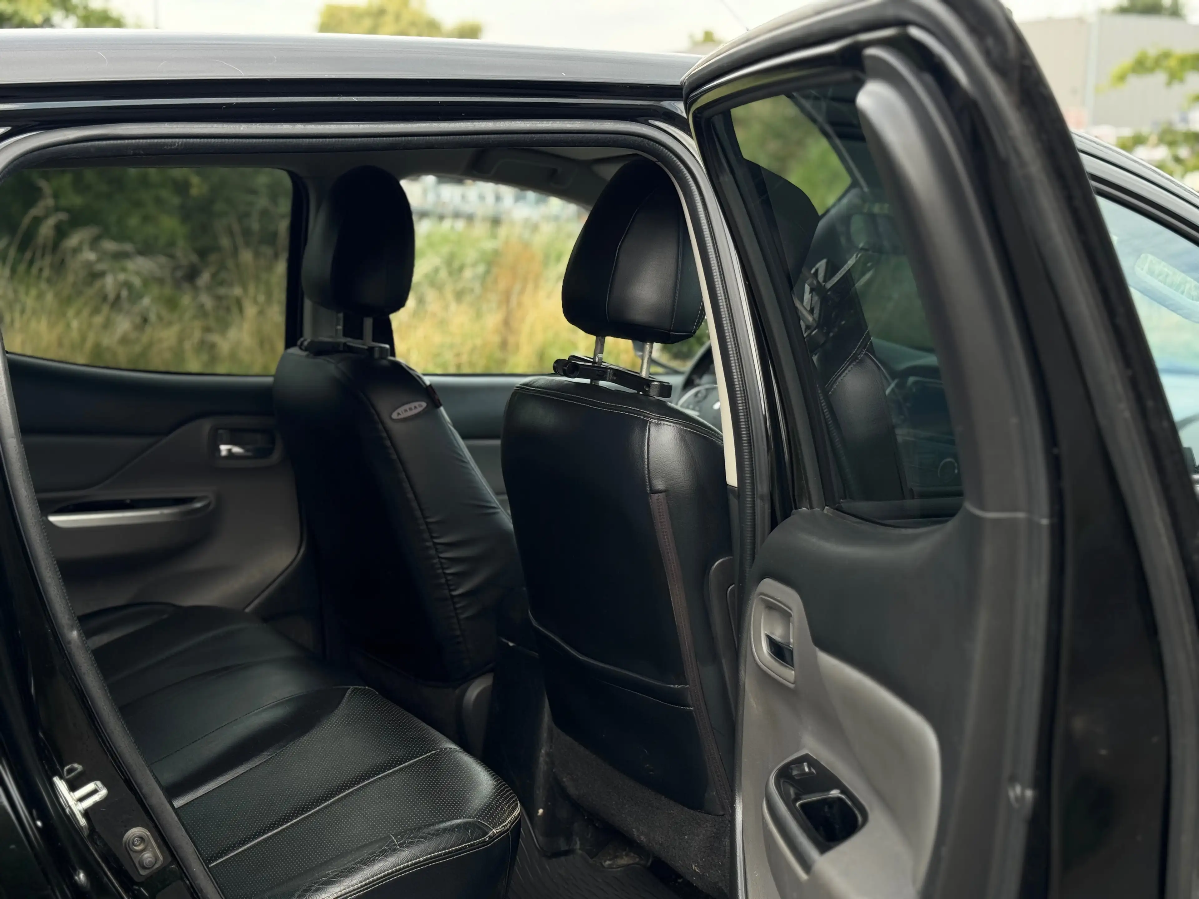 Mitsubishi L200 L 200 2.4 DI-D 4WD Intense 14000 EURO NETTO — photo 14