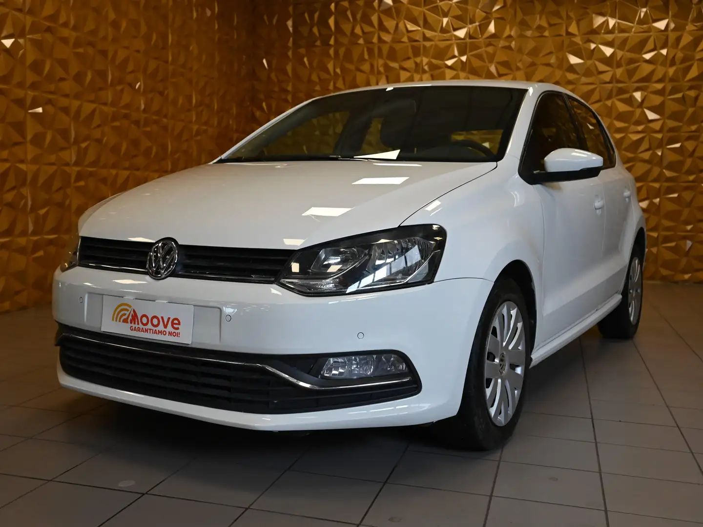 Volkswagen Polo Polo V 2015 5p 1.4 tdi Comfortline 75cv Weiß - 1