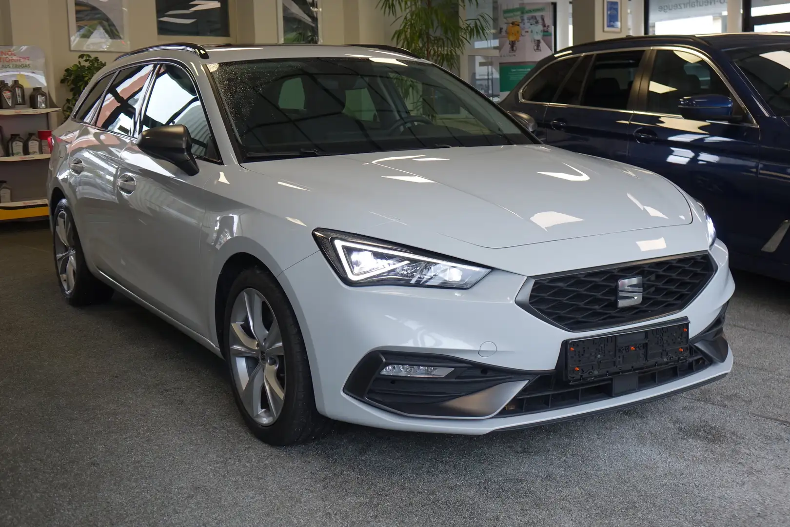SEAT Leon Sportstourer DSG FR+Pano+ACC+RFK+Kessy+Beats Blanc - 1
