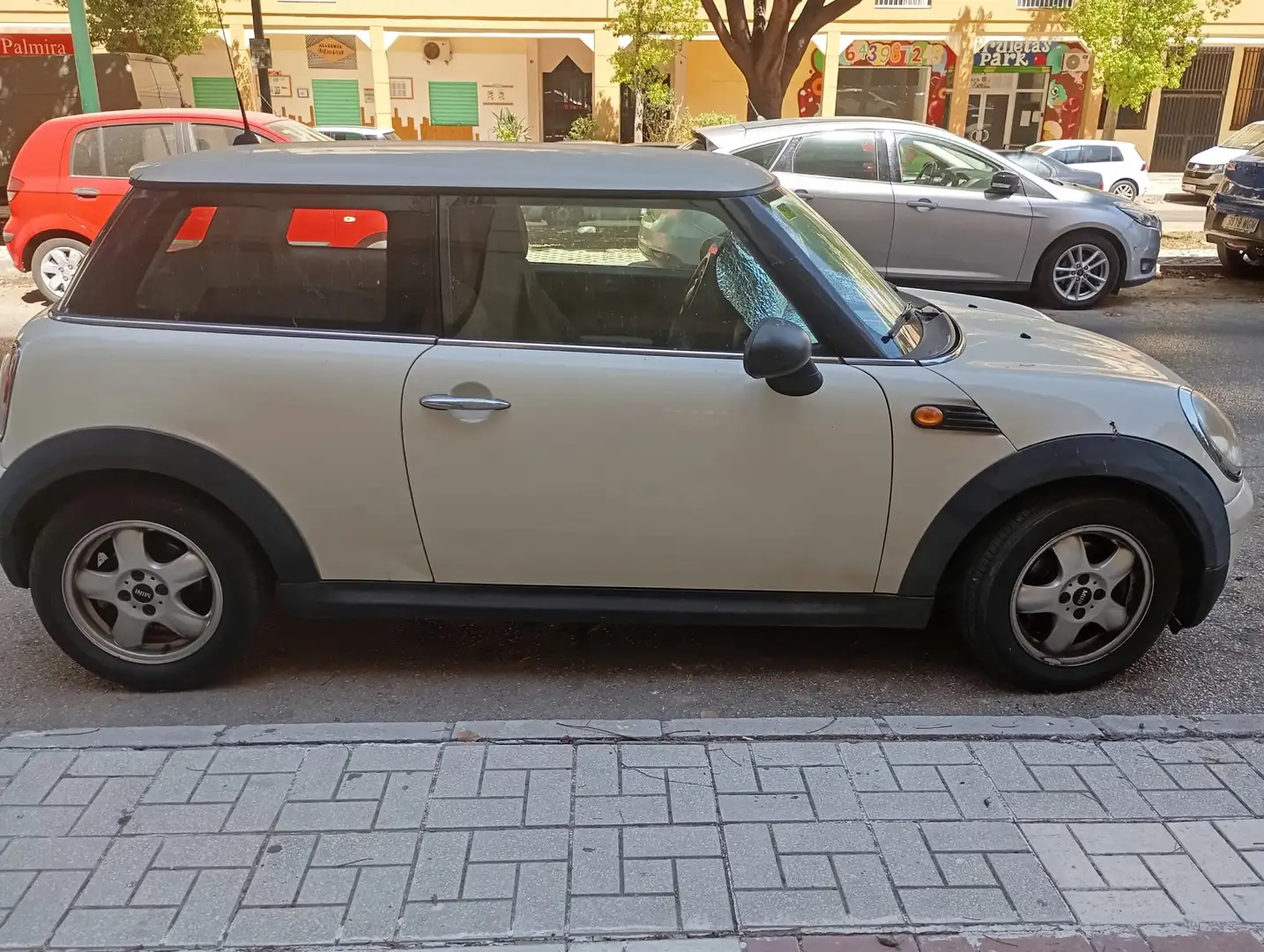 MINI One Mini One One Beige - 1