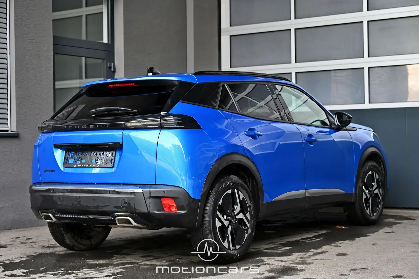 Peugeot 2008 1.2 PureTech 130 Allure Pickerl NEU Blau - 2