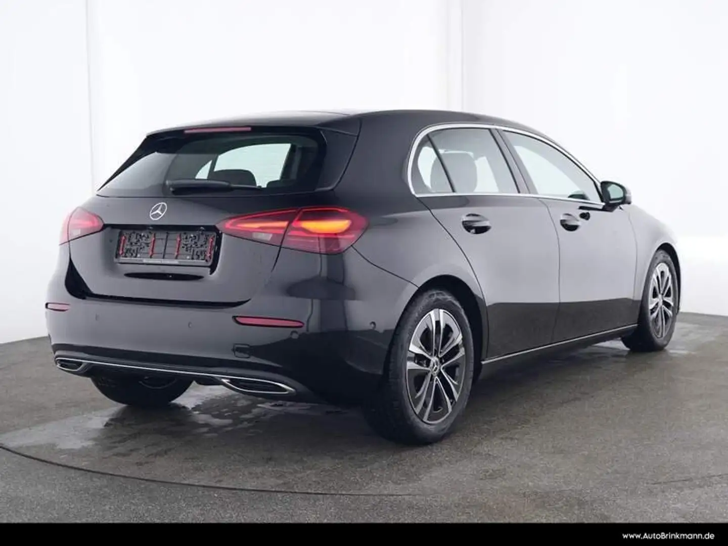 Mercedes-Benz A 200 A 200d STANDHEIZUNG/DISTRONIC/360°/LED/ADVANCED Schwarz - 2