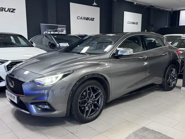 Infiniti Q30 2.2d Premium Tech 7DCT