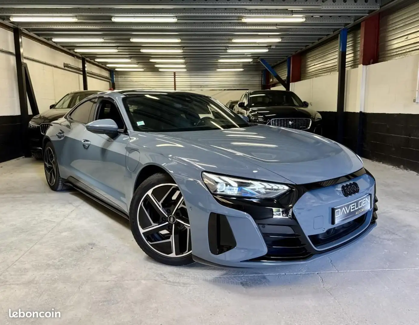 Audi e-tron GT 476 ch quattro Extended 1e main Origine FR Full op Gri - 1