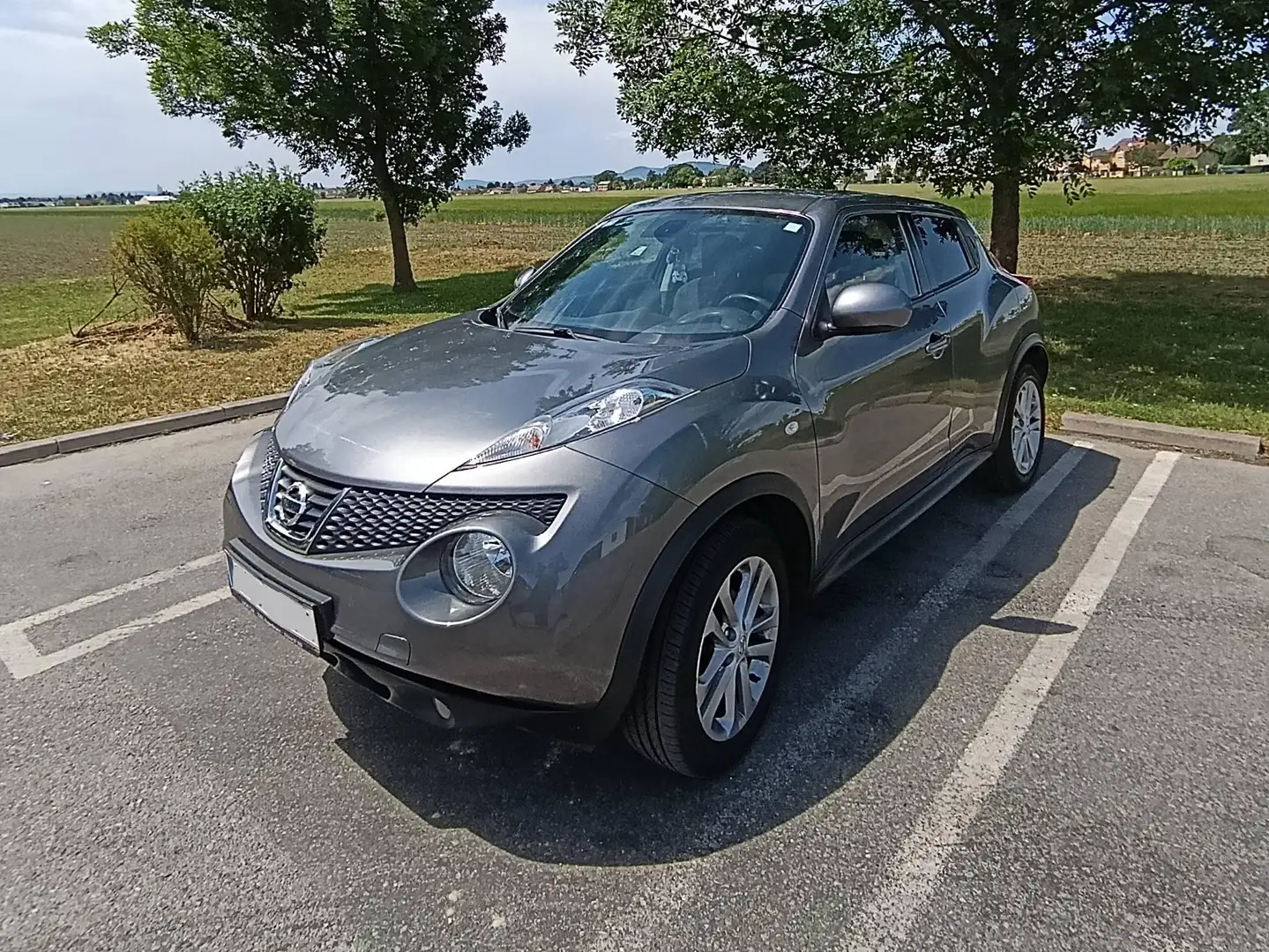 Nissan Juke Juke 1,6 Tekna Grau - 1