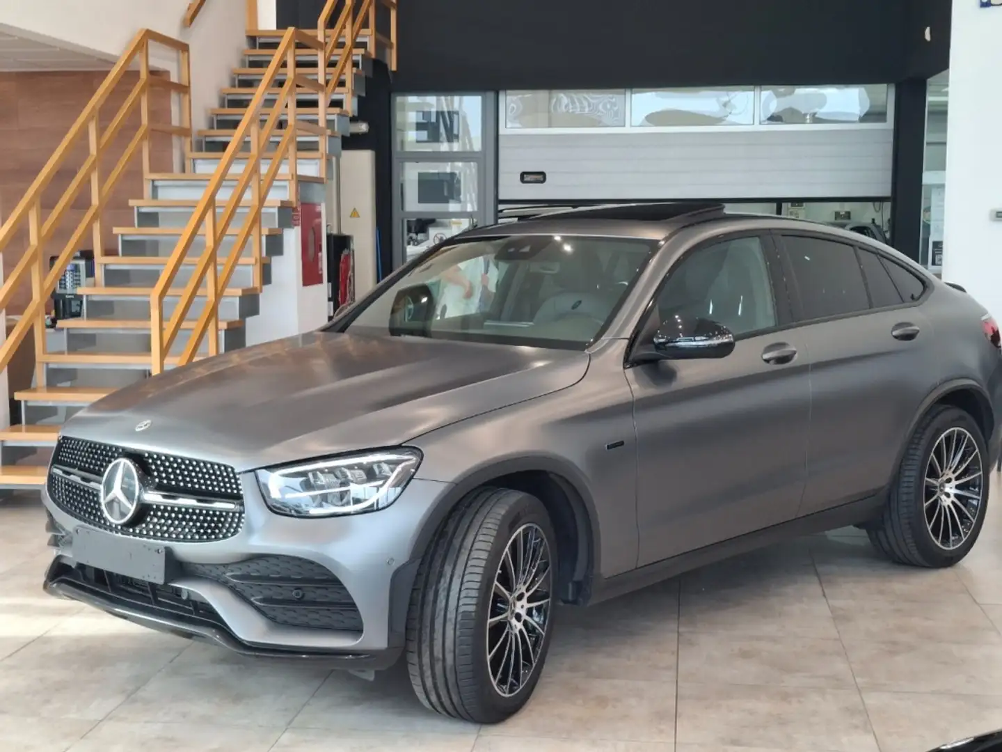 Mercedes-Benz GLC 300 Coupé 300e 4Matic Grigio - 1