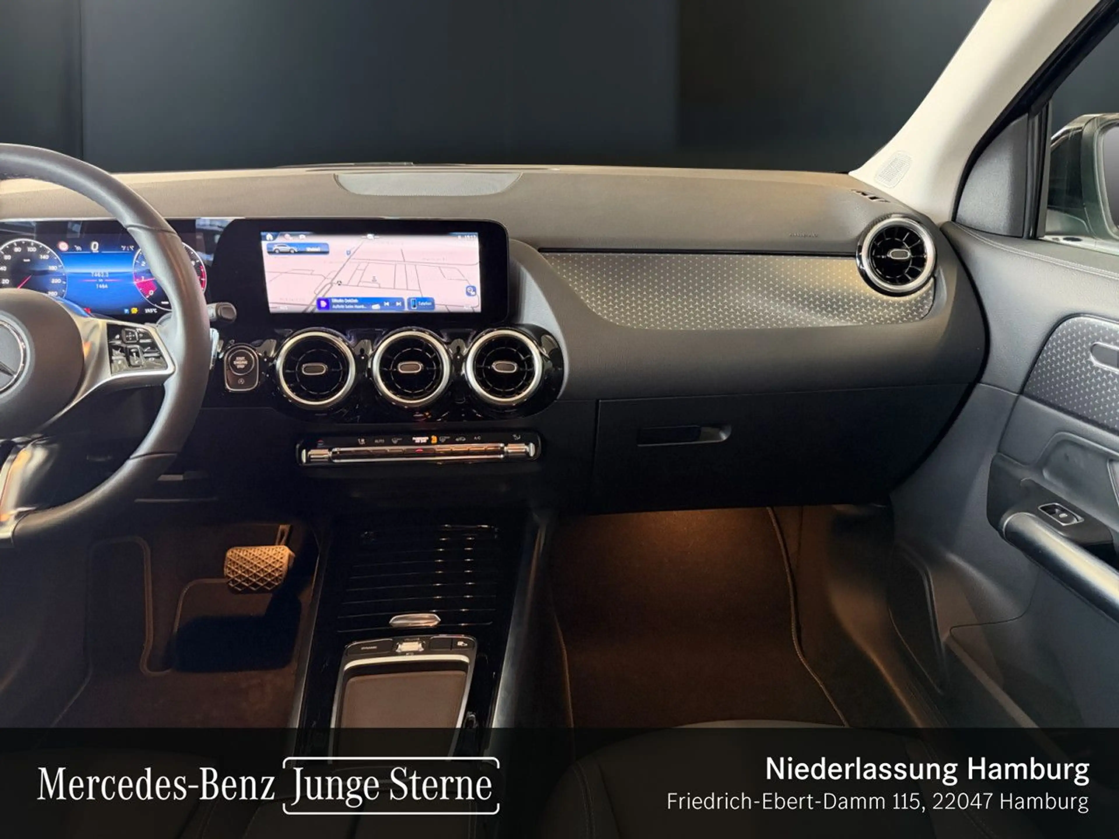 Mercedes-Benz GLA 180 PROGRESSIVE+360°+LED+TOTW+7G — photo 15