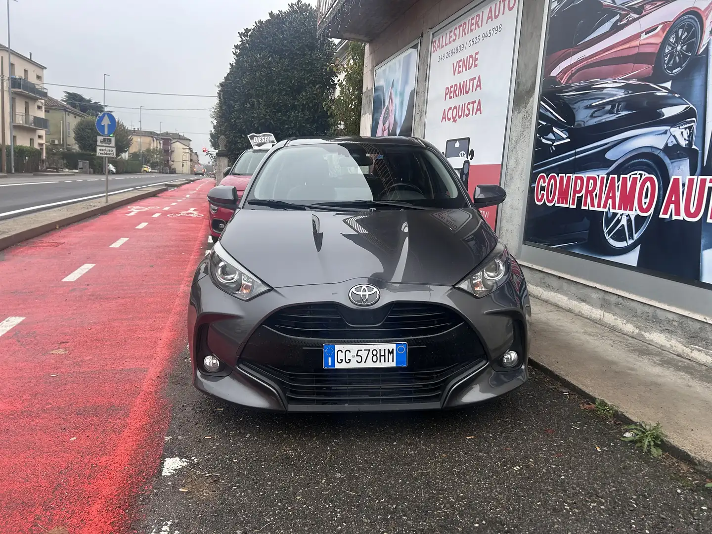 Toyota Yaris Yaris IV 2020 1.0 Trend PREZZO REALE Gris - 2