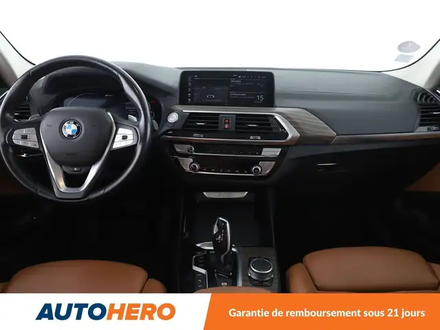 BMW X3 view 12