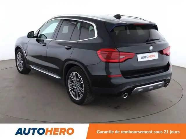 BMW X3 view 4