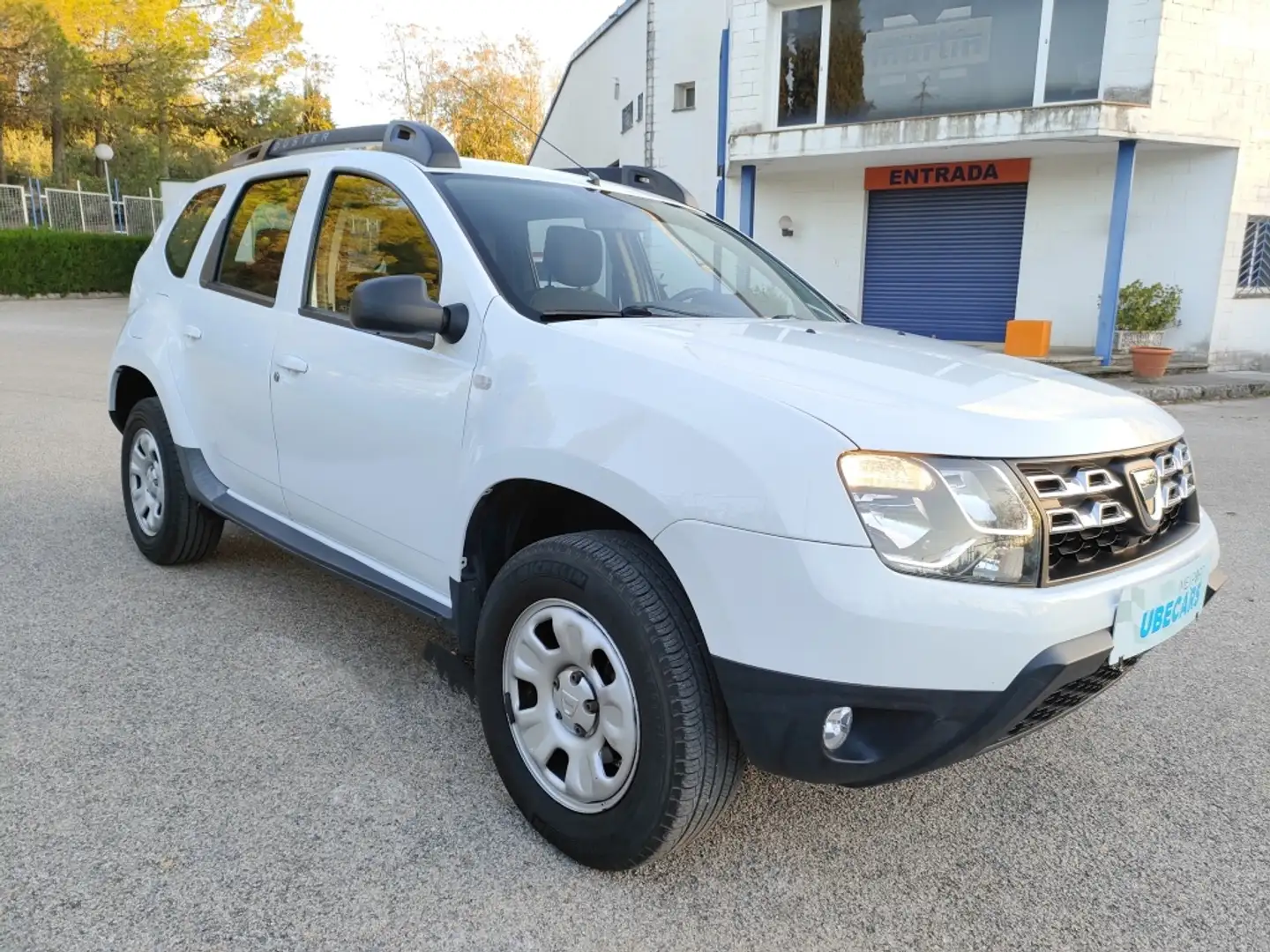 Dacia Duster 1.2 TCE Laureate 4x2 125 White - 2