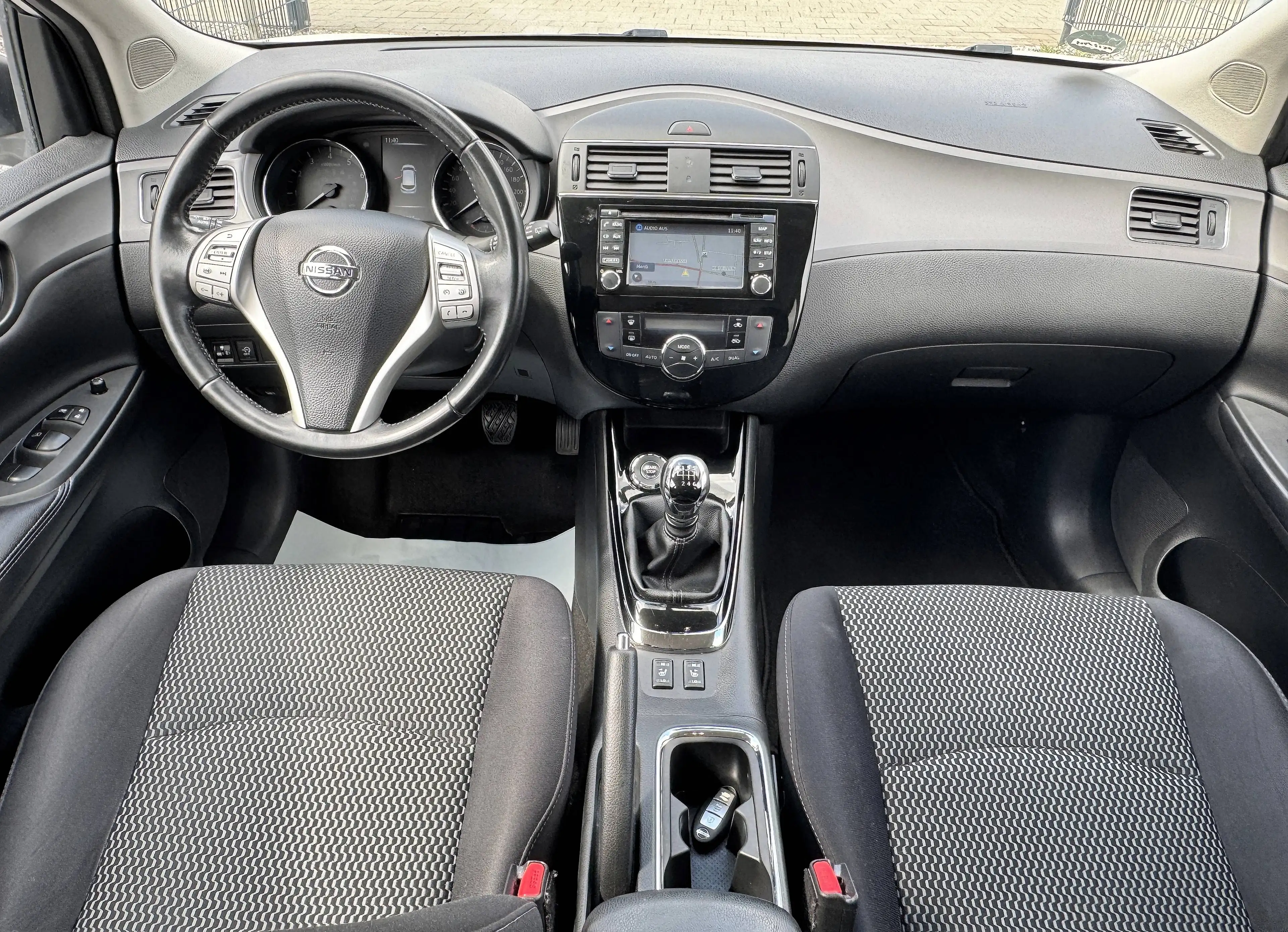Nissan Pulsar *Rückfahrkamera*Navi*USB*Keyless Go*EURO6* — photo 11