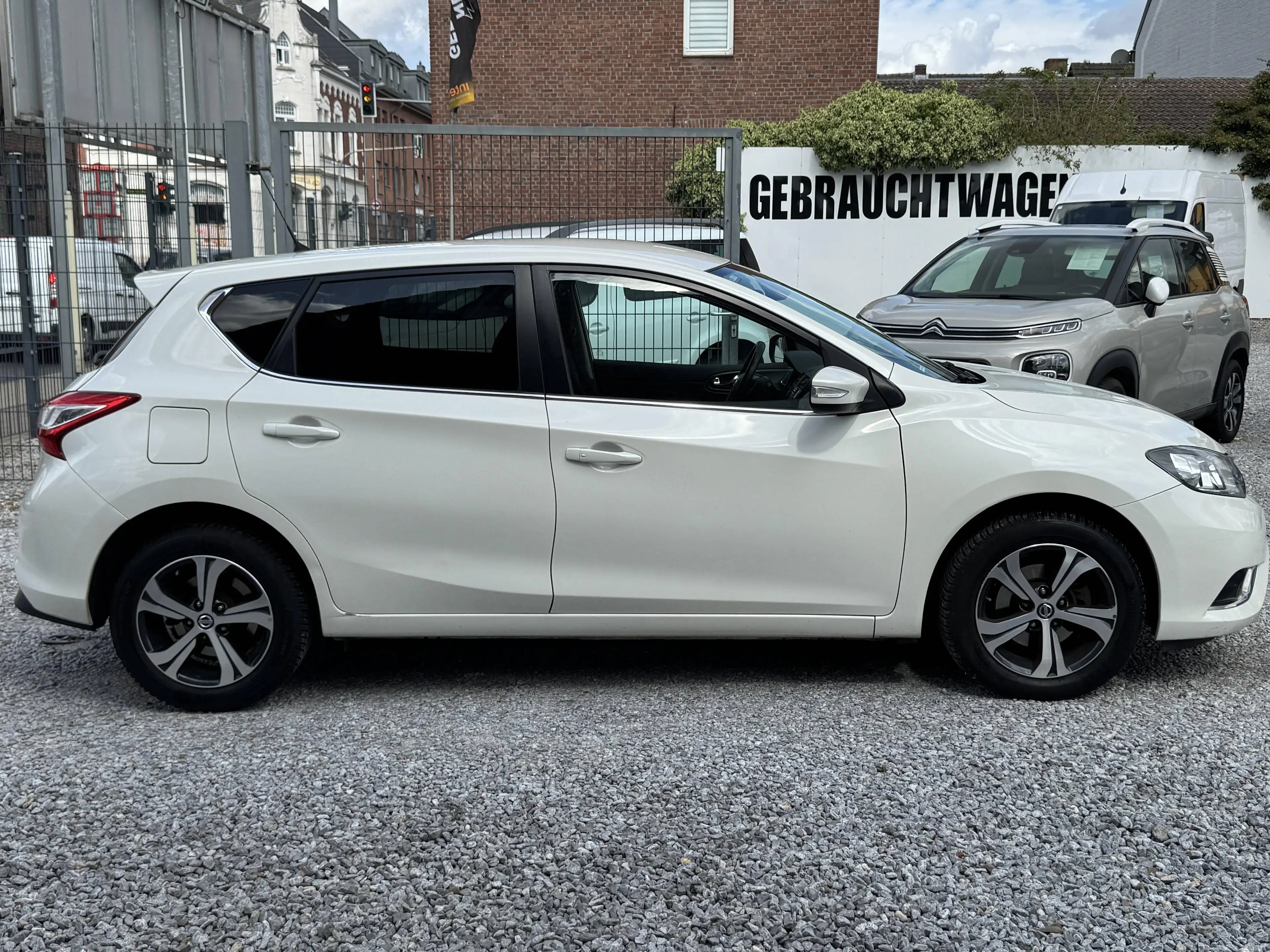 Nissan Pulsar *Rückfahrkamera*Navi*USB*Keyless Go*EURO6* — photo 6