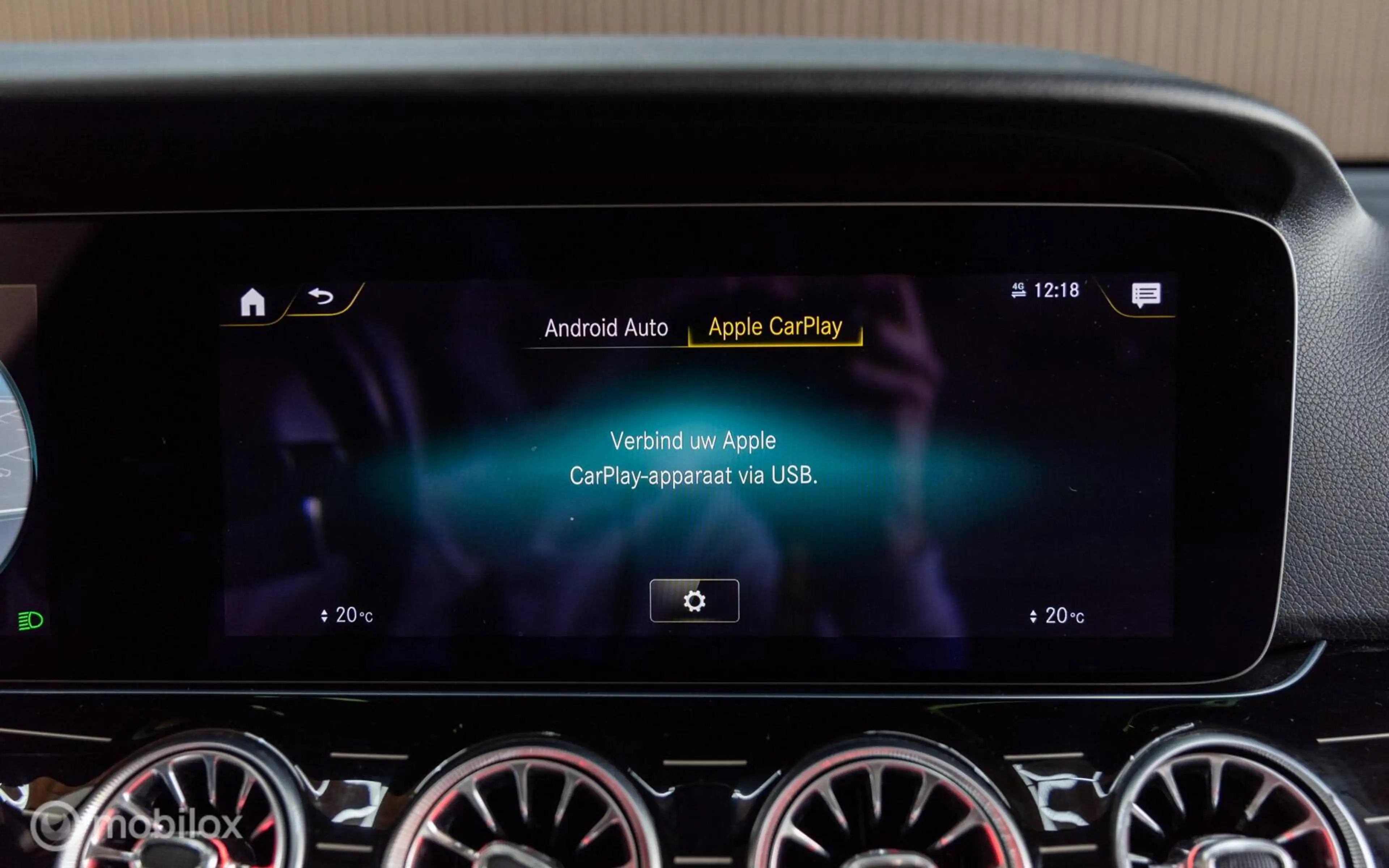 Mercedes-Benz E 450 4MATIC Avantgarde, Pano, Keyless, Leer — photo 23