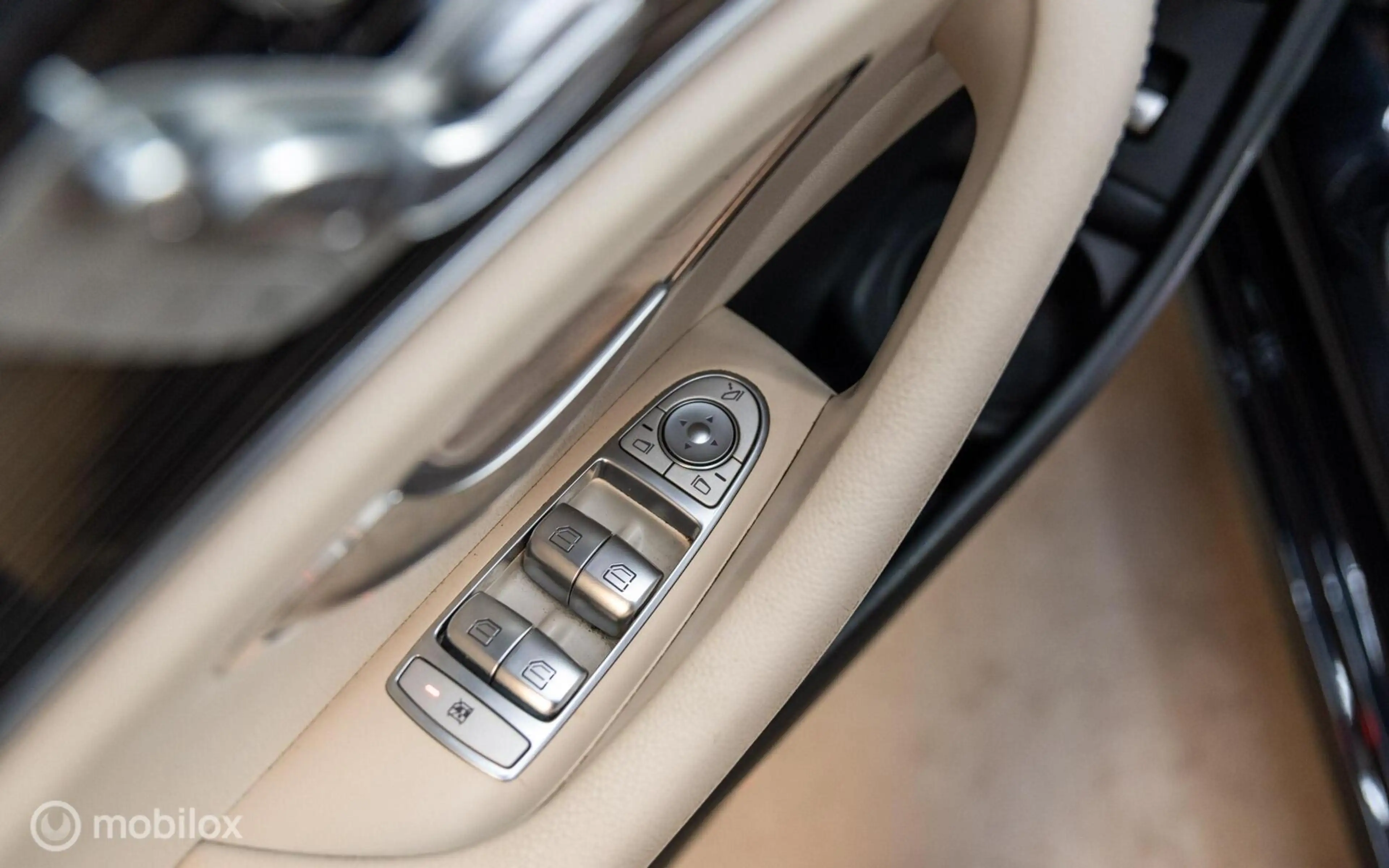 Mercedes-Benz E 450 4MATIC Avantgarde, Pano, Keyless, Leer — photo 16
