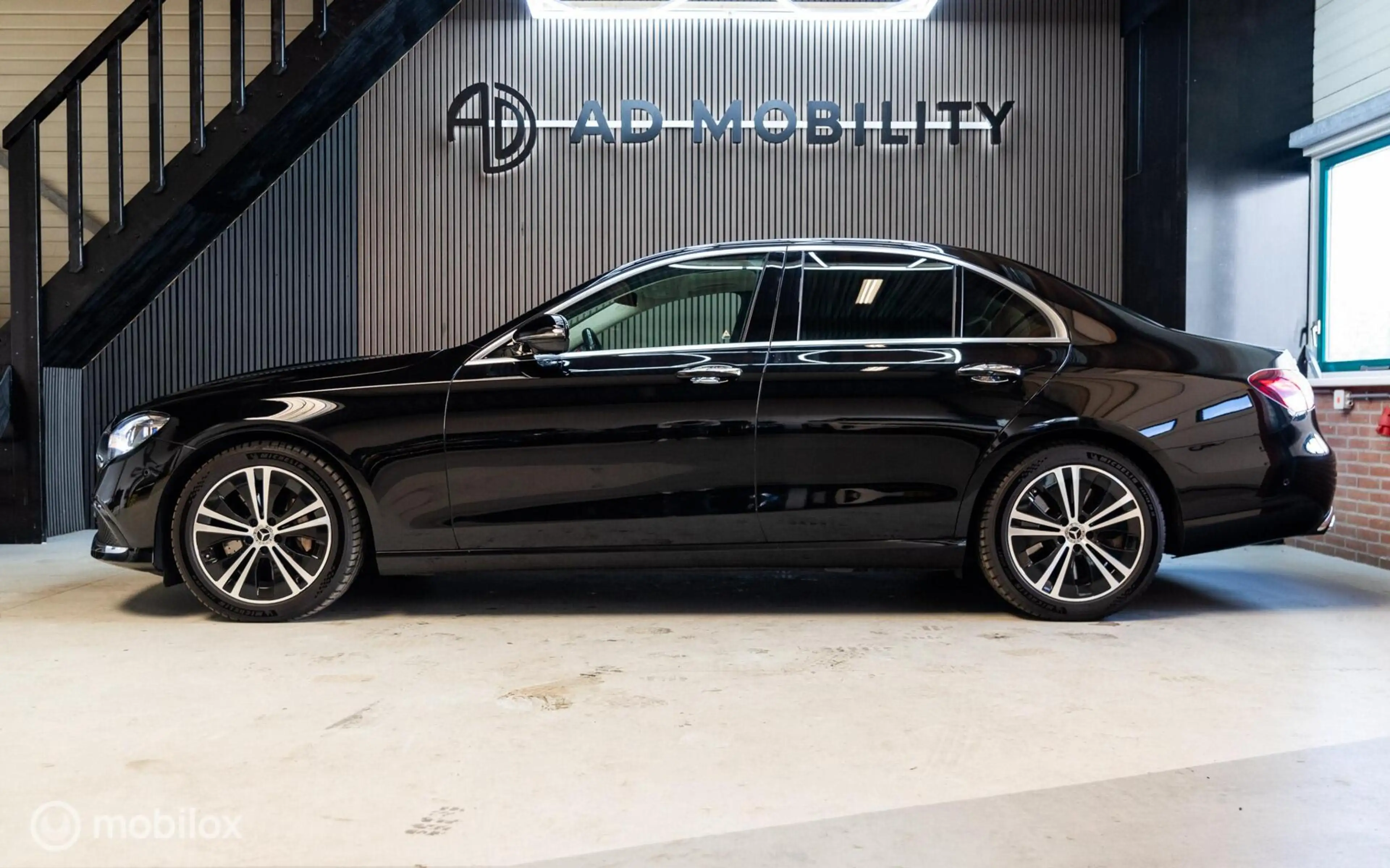 Mercedes-Benz E 450 4MATIC Avantgarde, Pano, Keyless, Leer — photo 5