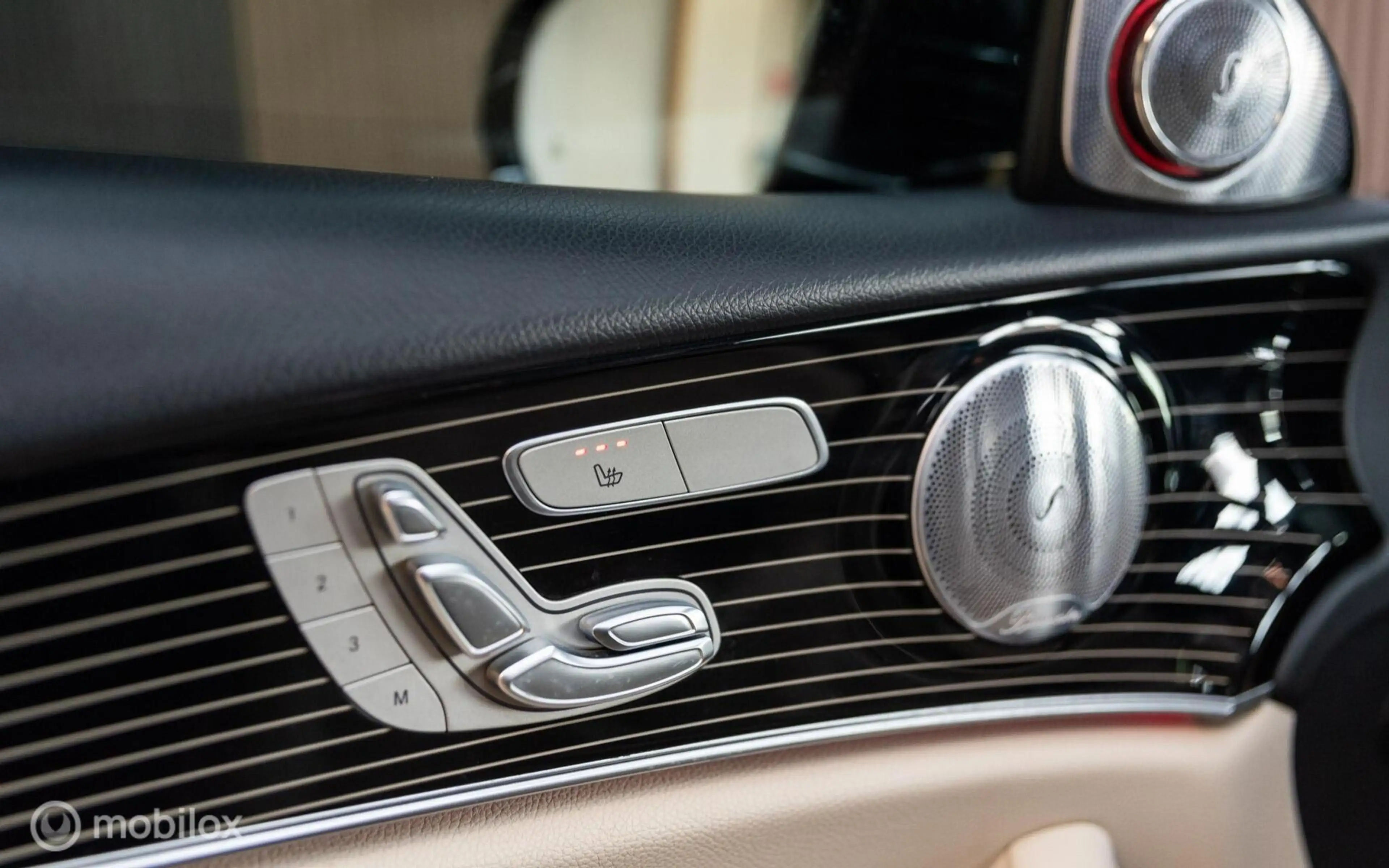 Mercedes-Benz E 450 4MATIC Avantgarde, Pano, Keyless, Leer — photo 15