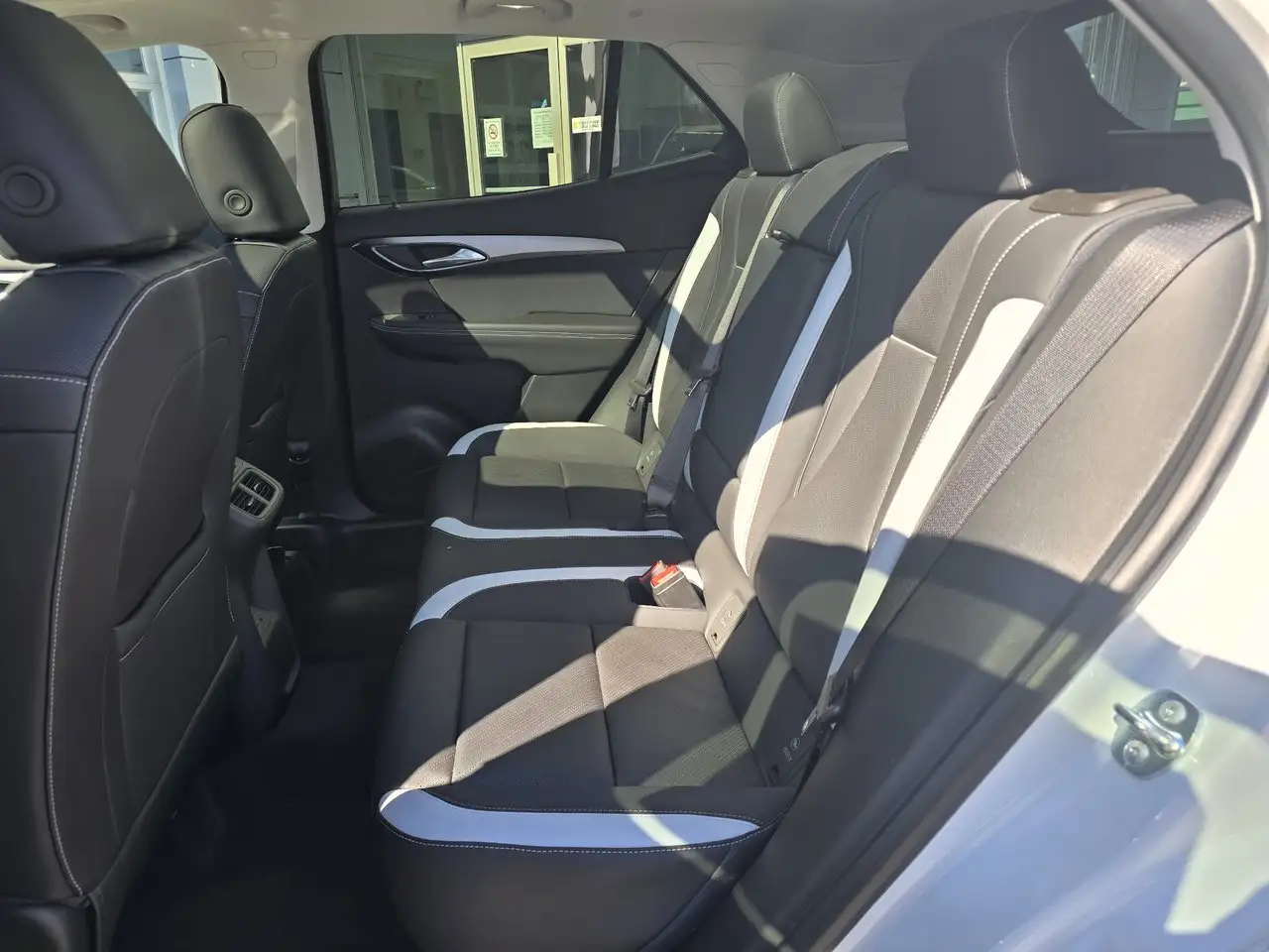 Buick Envision снимка Buick Envision