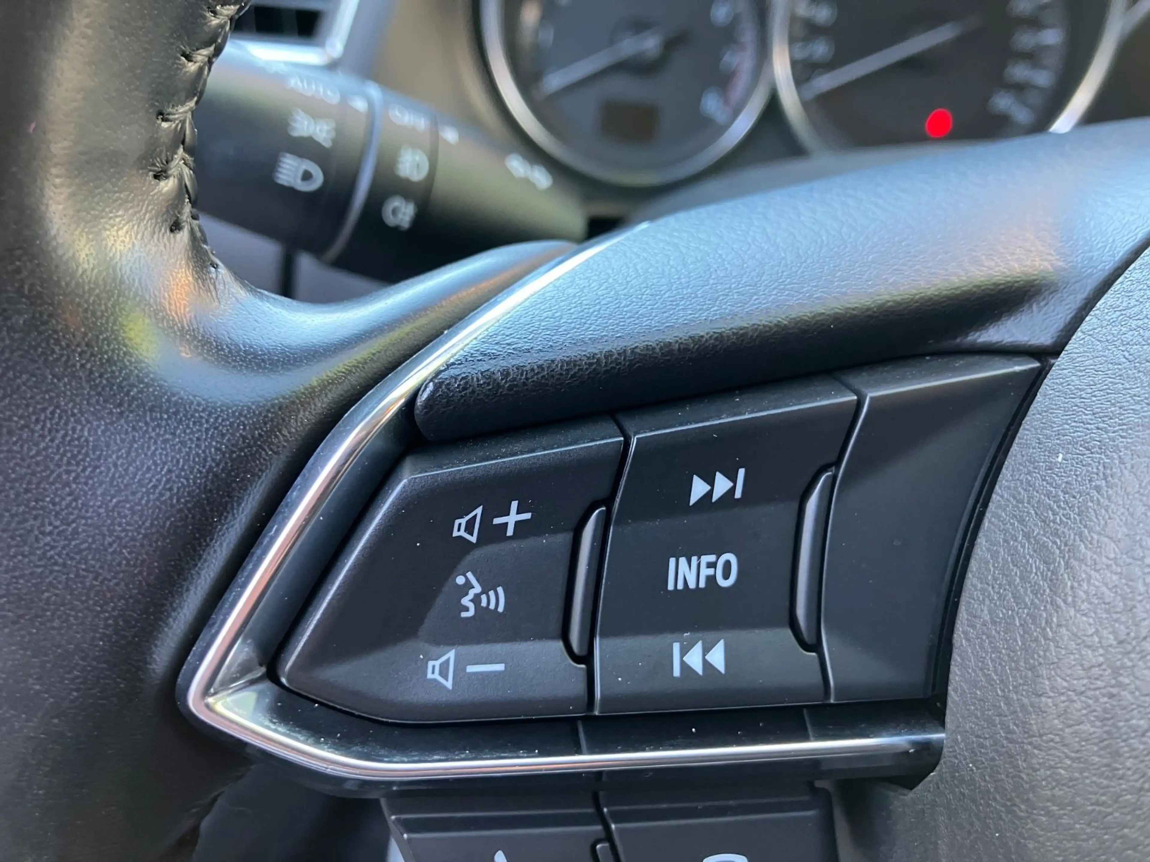 Mazda 6 2.0 SKYACTIV-G 165 Kizoku Auto Bose Kamera Nav — photo 19
