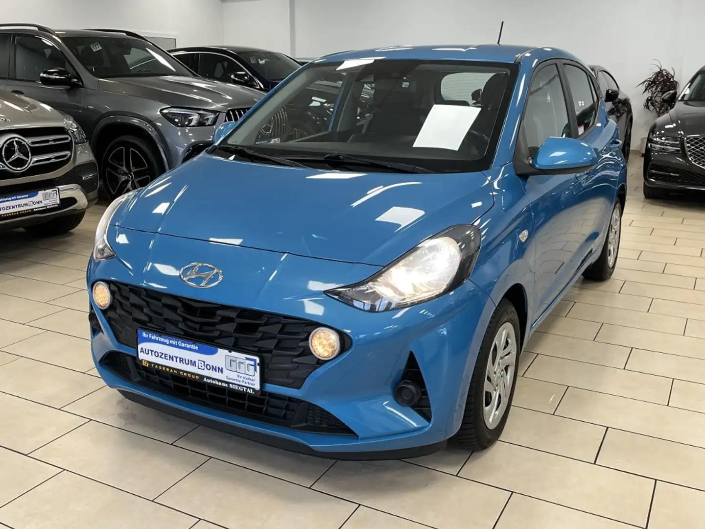 Hyundai i10 Pure Navi   CarPlay Spurassist SpeedLimiter Blau - 1