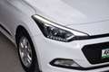 Hyundai i20 1.2 Go / Service + Pickerl NEU / Anhängerkupplung Weiß - thumbnail 11