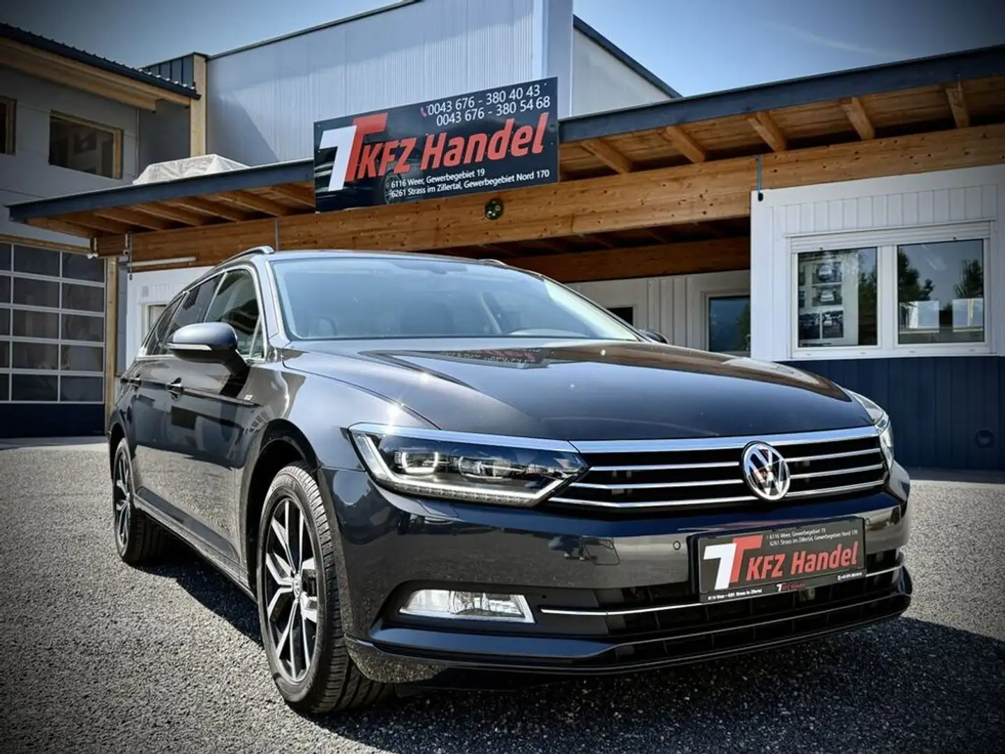 Volkswagen Passat 4Motion Grau - 1