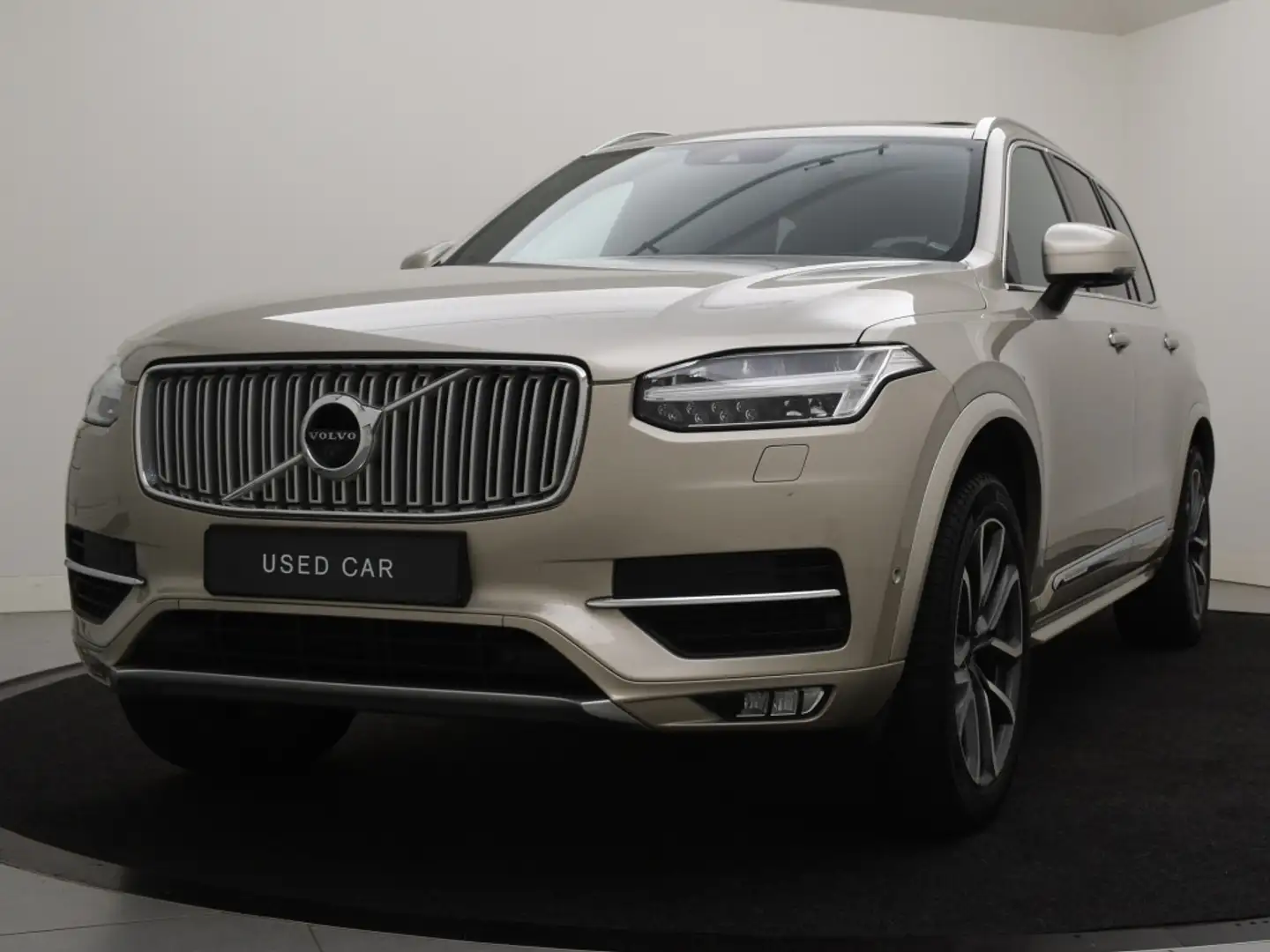 Volvo XC90 D5 AWD AUT(8) INSCRIPTION *FULL OPTIONS* LUCHTVERI Bruin - 2