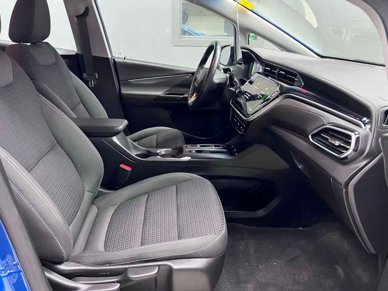 Chevrolet Bolt снимка Chevrolet Bolt