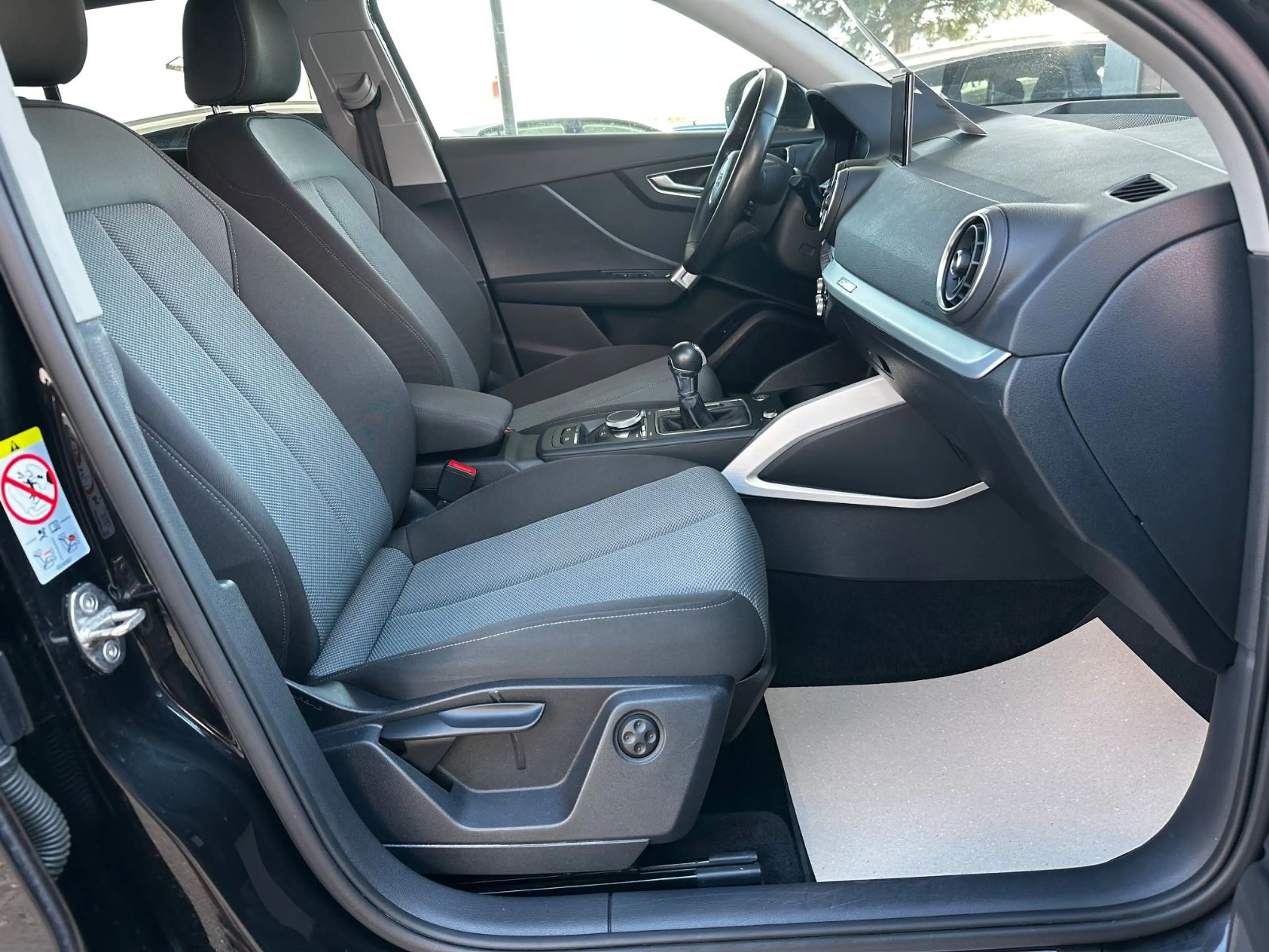 Audi Q2 quattro design "1 HAND"AHK"HU/AU+SERVICE NEU" — photo 22