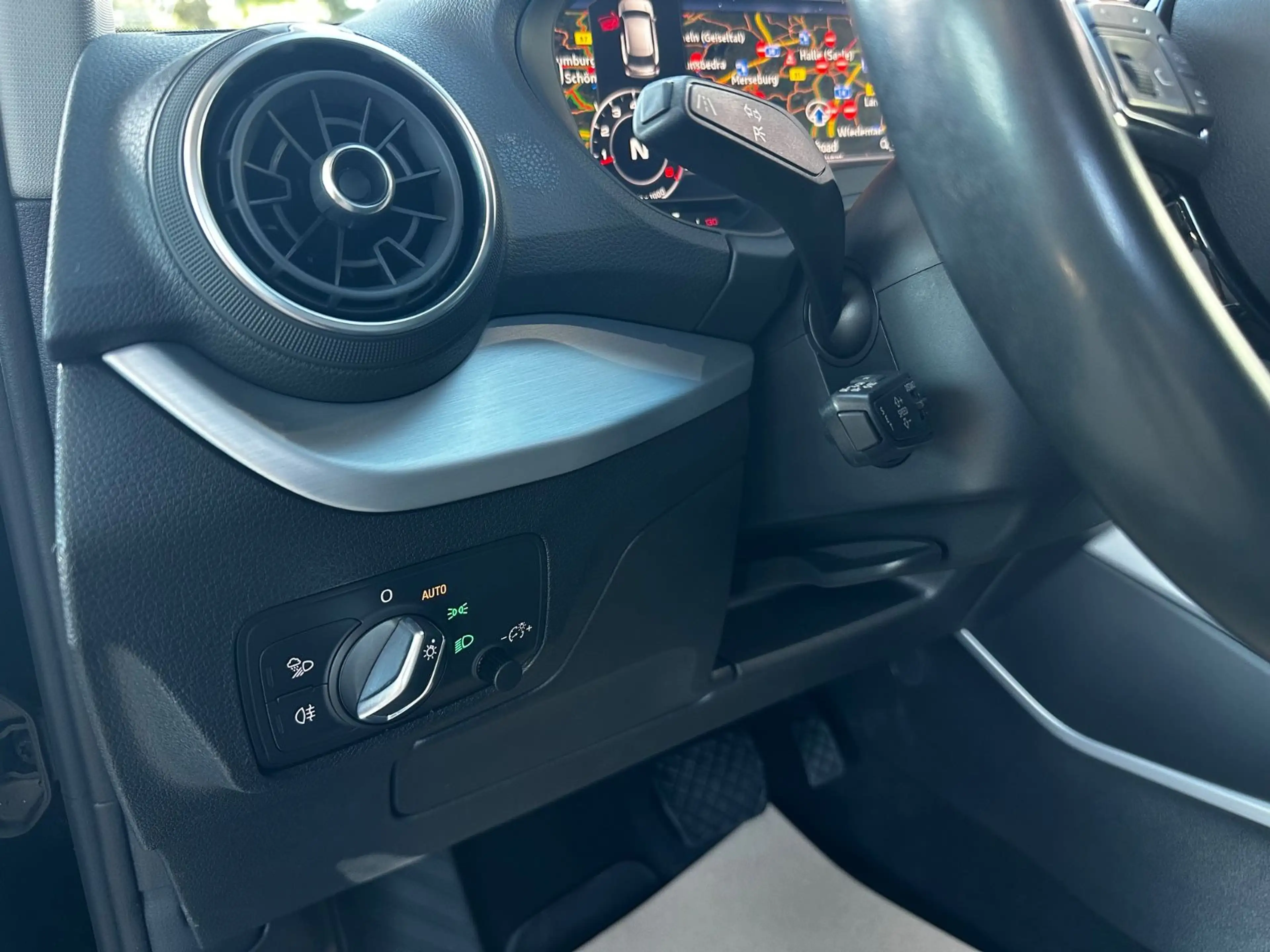 Audi Q2 quattro design "1 HAND"AHK"HU/AU+SERVICE NEU" — photo 18