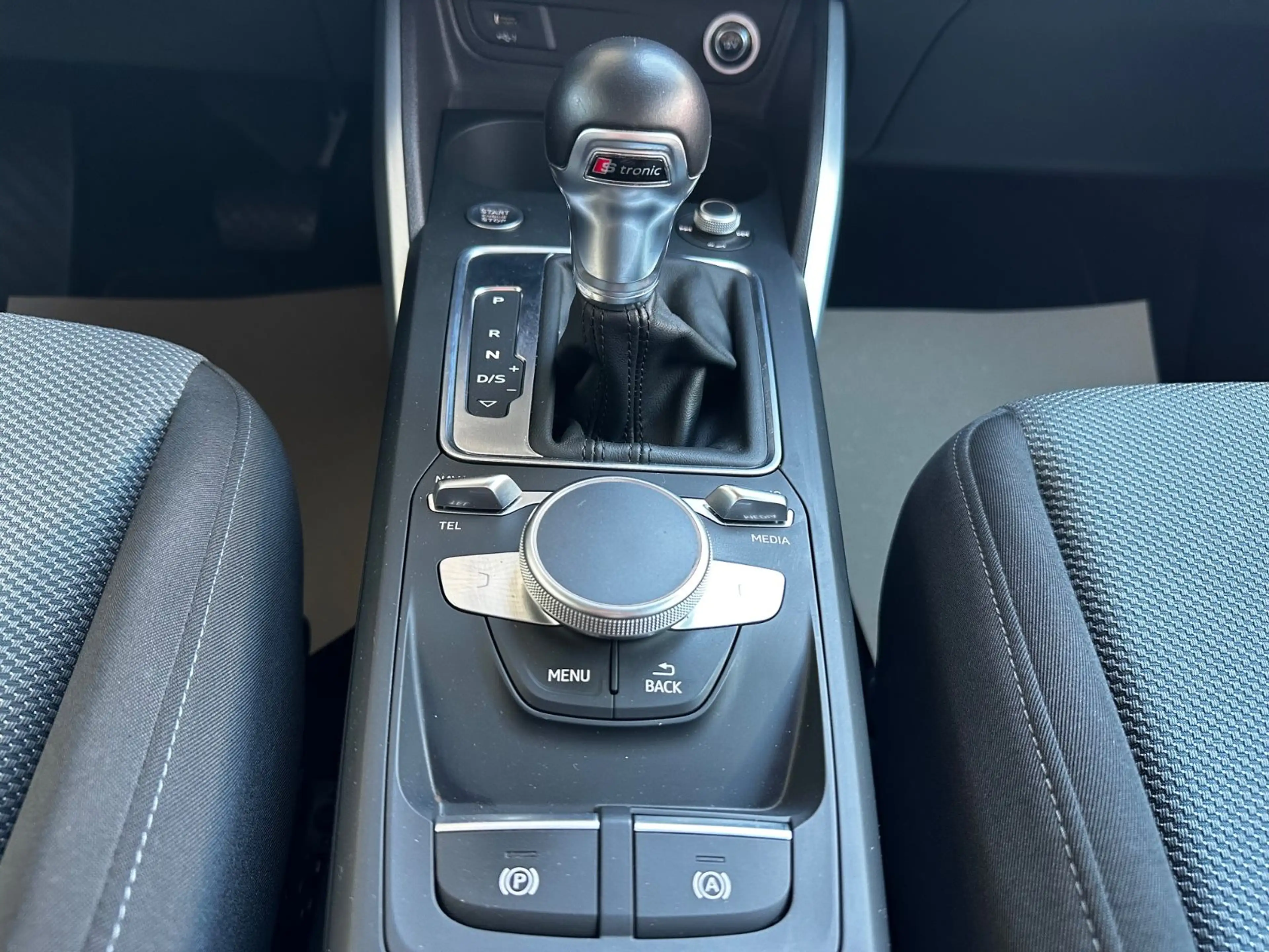 Audi Q2 quattro design "1 HAND"AHK"HU/AU+SERVICE NEU" — photo 34