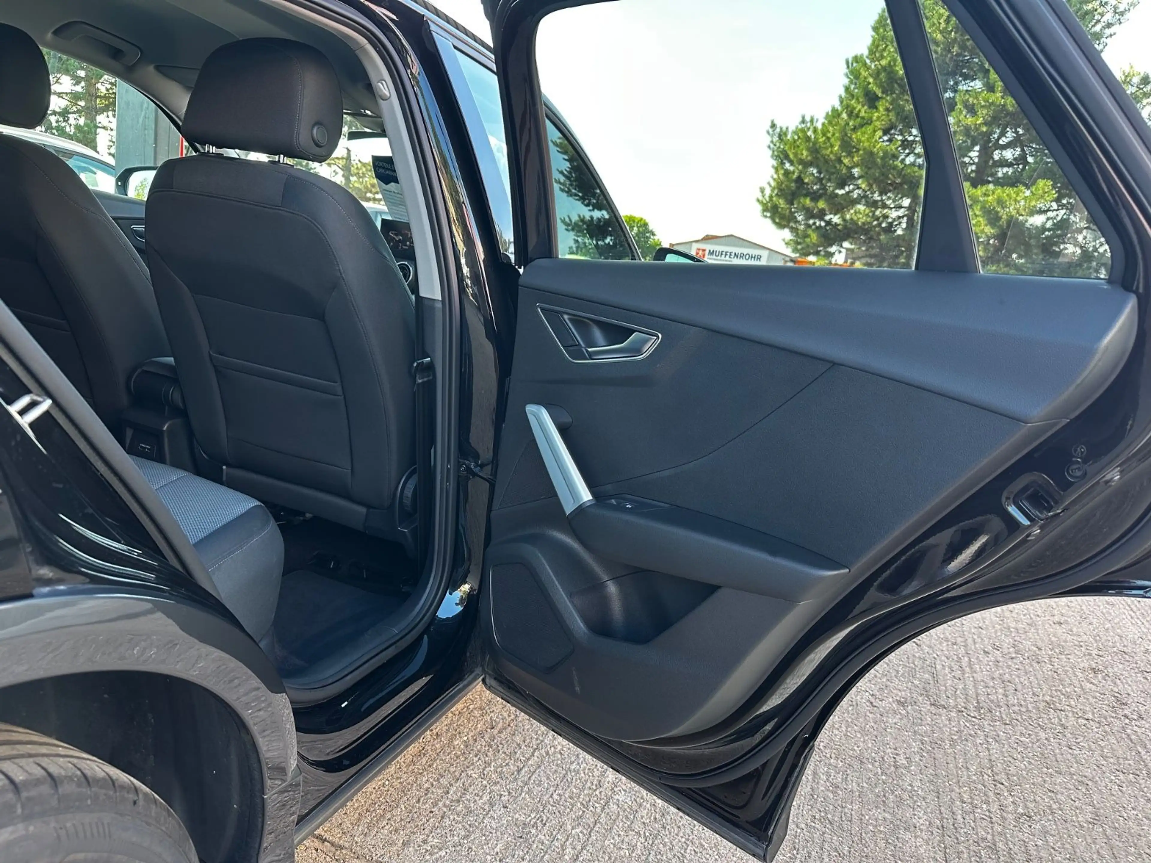Audi Q2 quattro design "1 HAND"AHK"HU/AU+SERVICE NEU" — photo 25