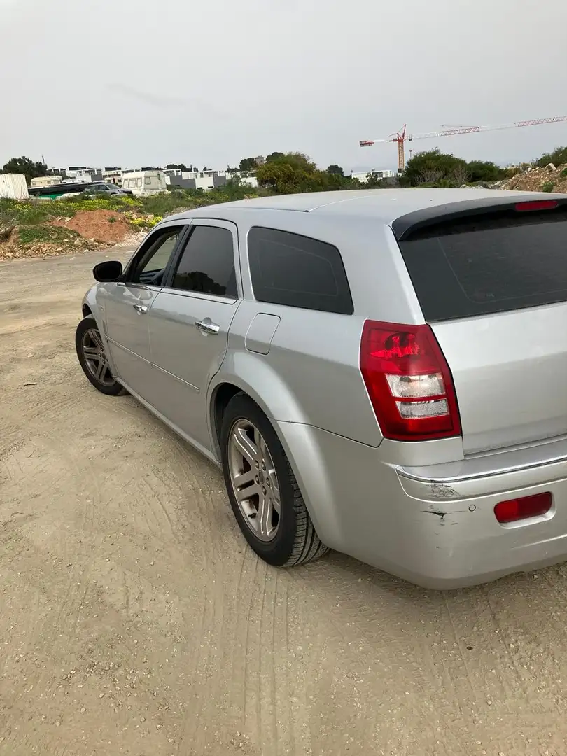 Chrysler 300C Familia Plateado - 2