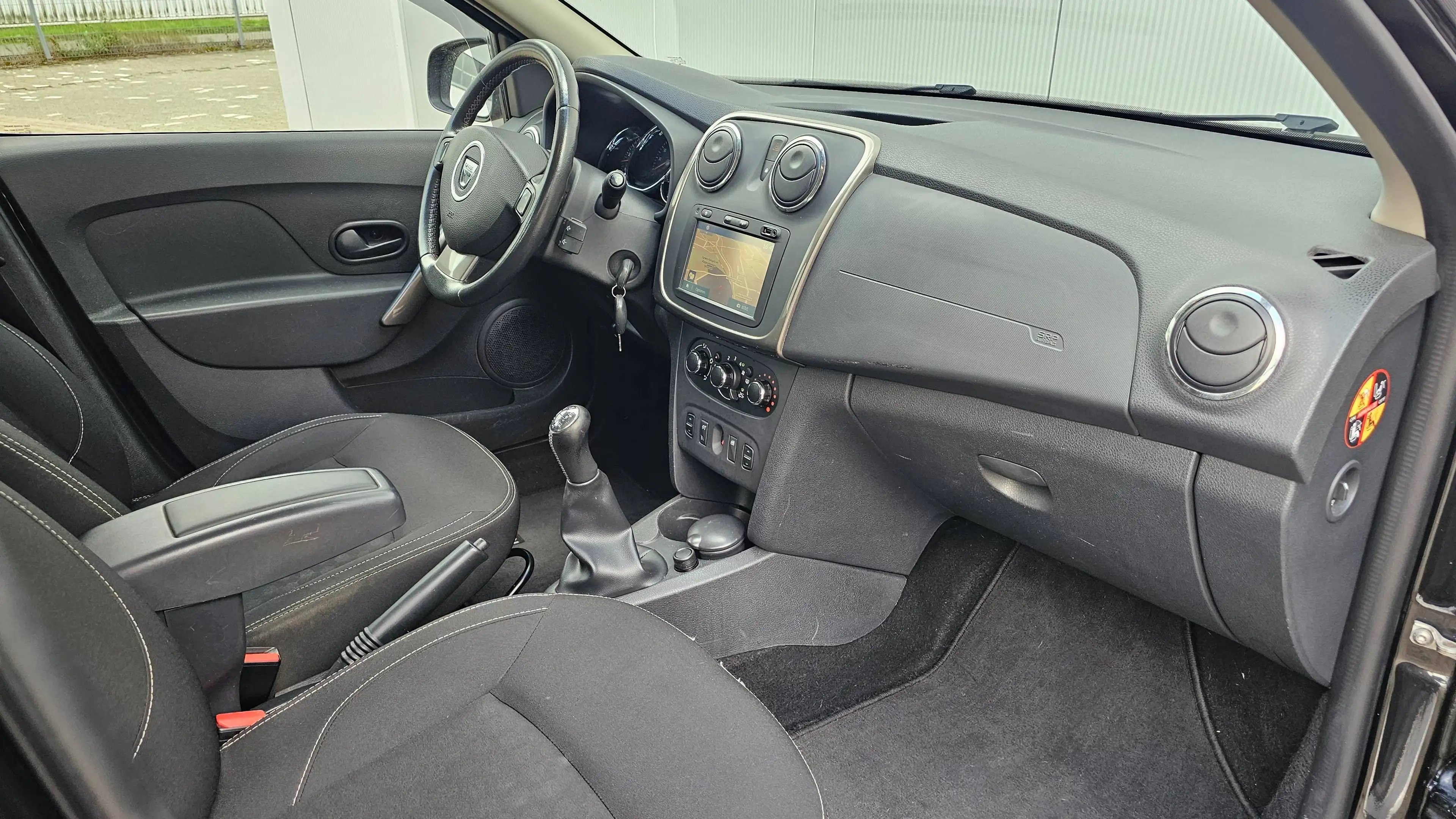 Dacia Logan Prestige*NAVI/KLIMA/AHK/PDC/TÜV/2. HAND* — photo 12