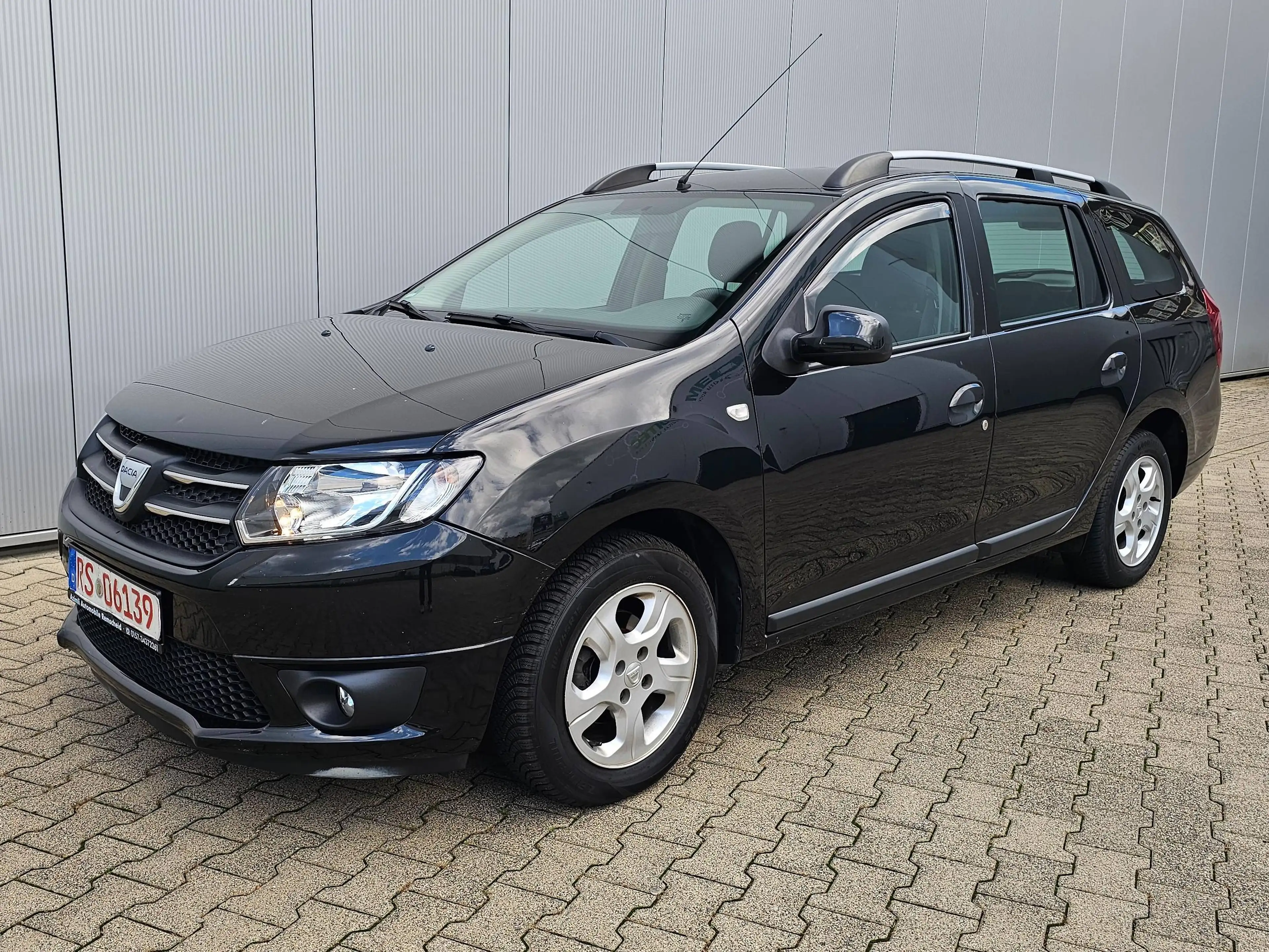 Dacia Logan Prestige*NAVI/KLIMA/AHK/PDC/TÜV/2. HAND* — photo 3
