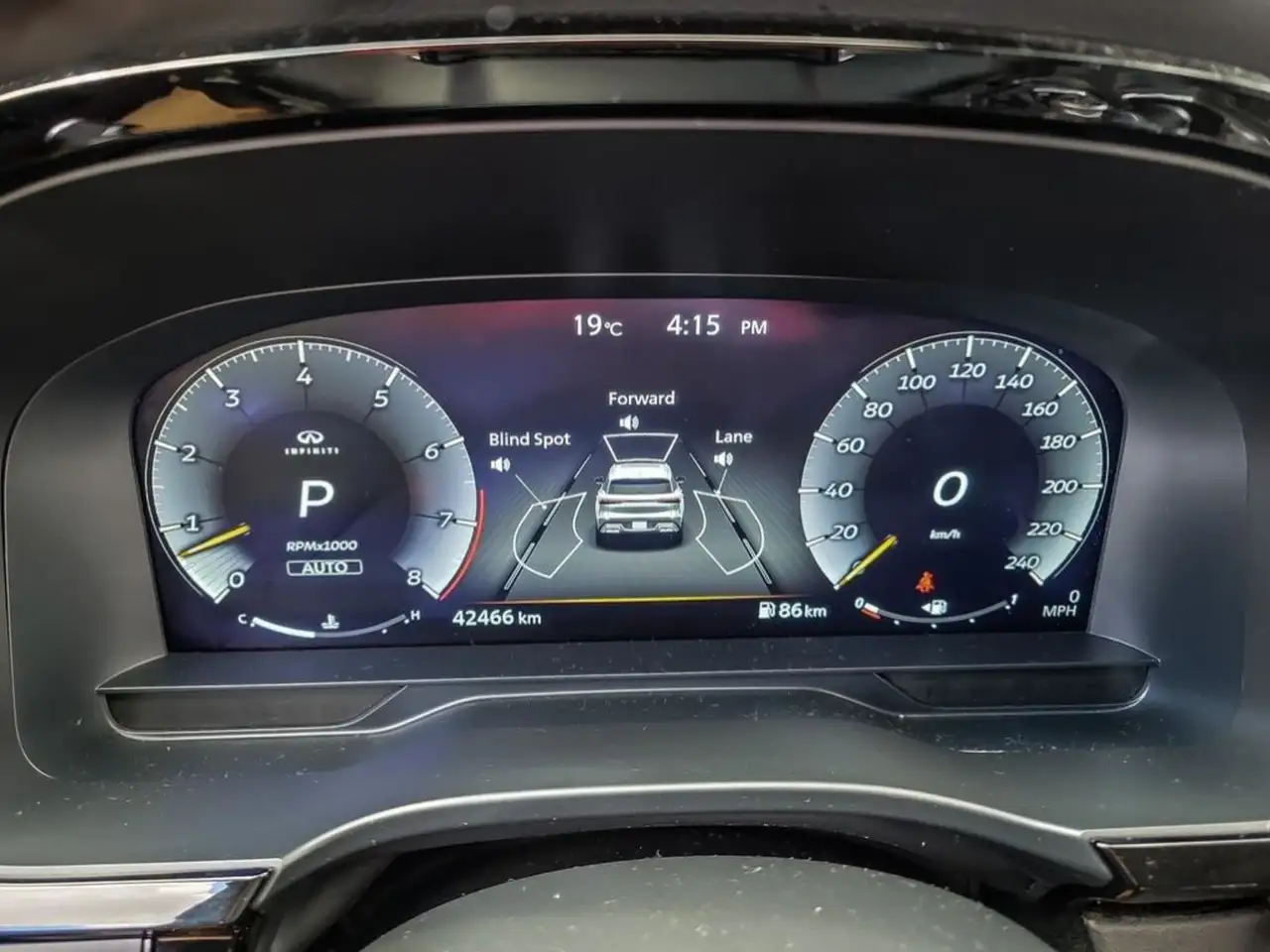 Infiniti QX60 снимка Infiniti QX60