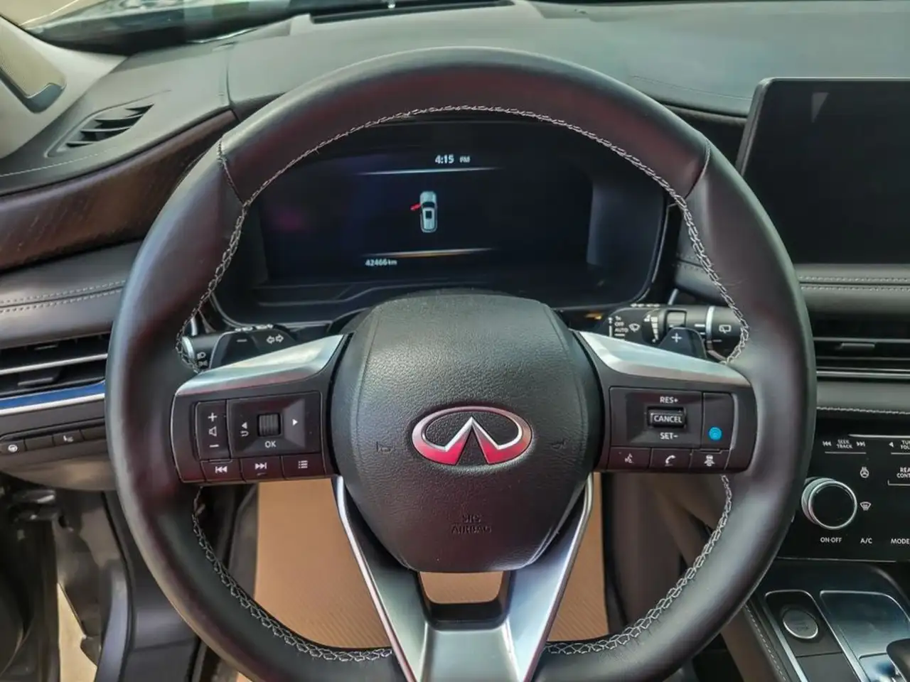 Infiniti QX60 снимка Infiniti QX60