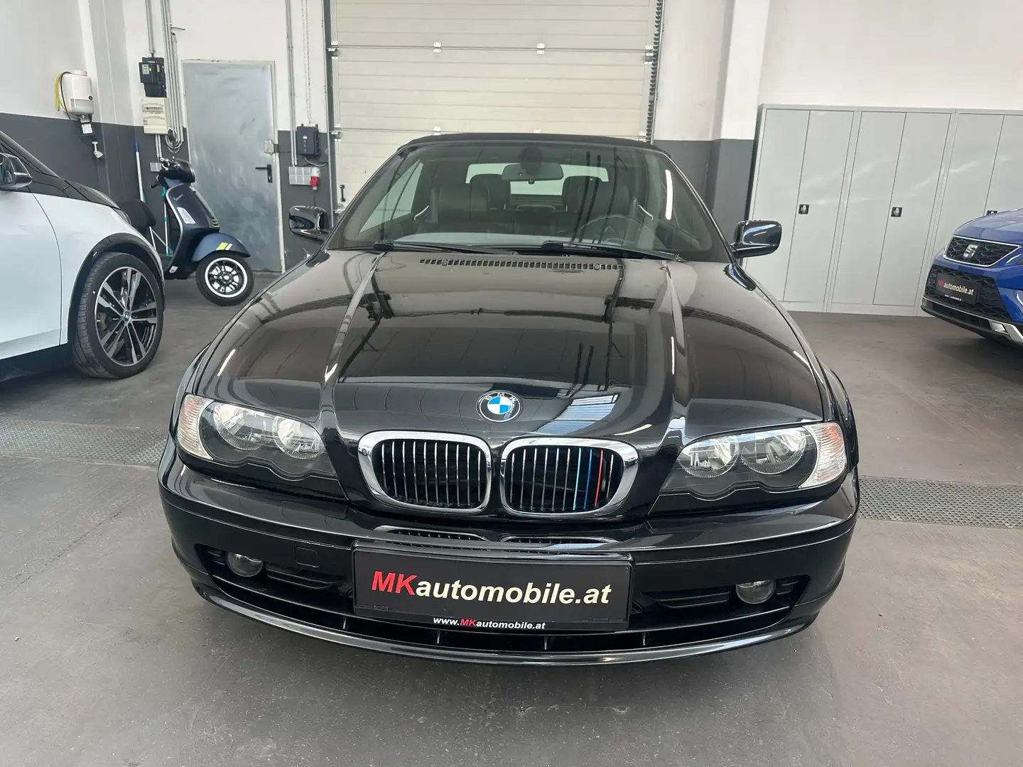 BMW 318 318 Ci Cabrio Schwarz - 2