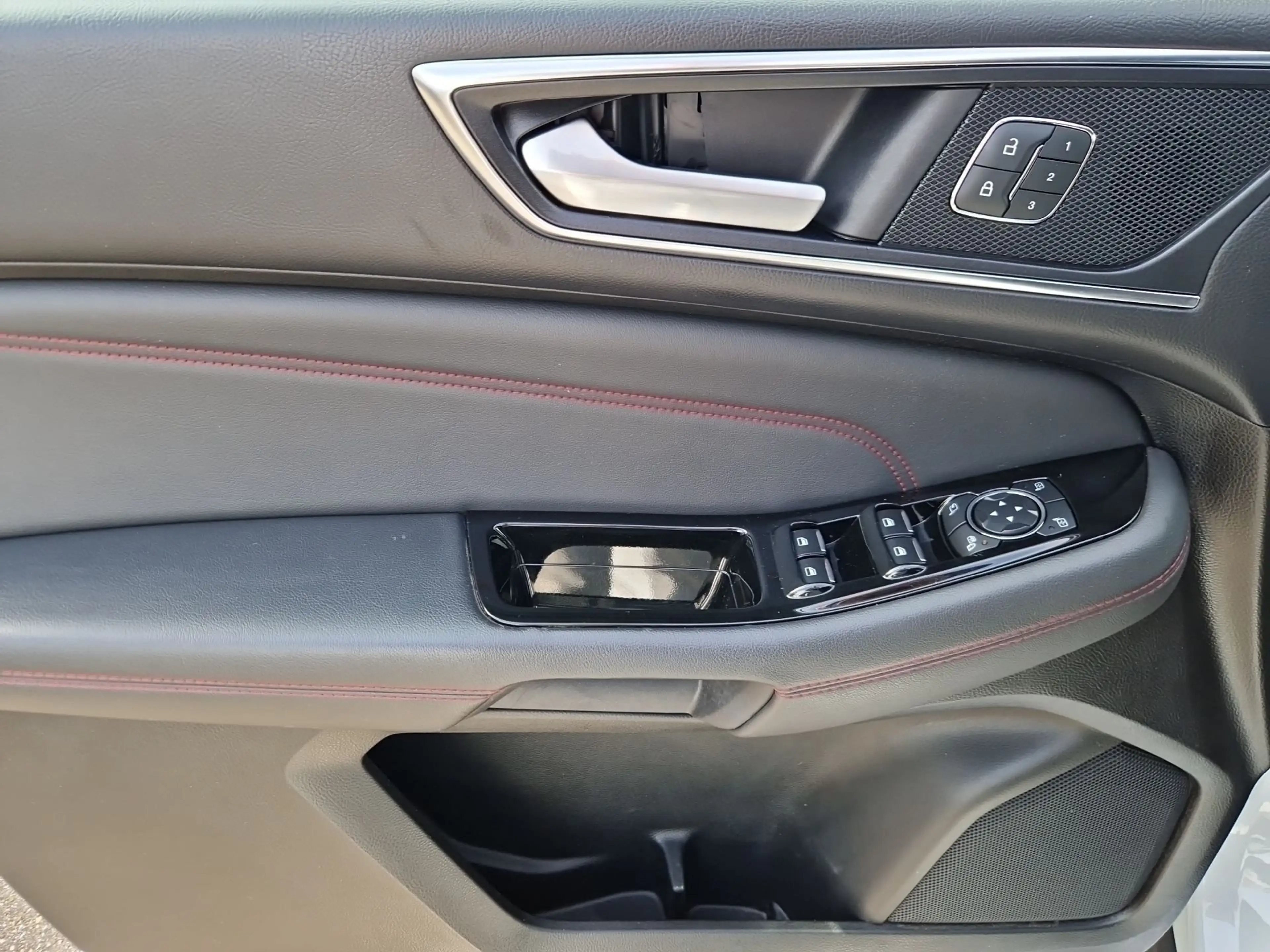 Ford S-Max 1.5 Eco Boost Start-Stopp ST-Line — photo 10