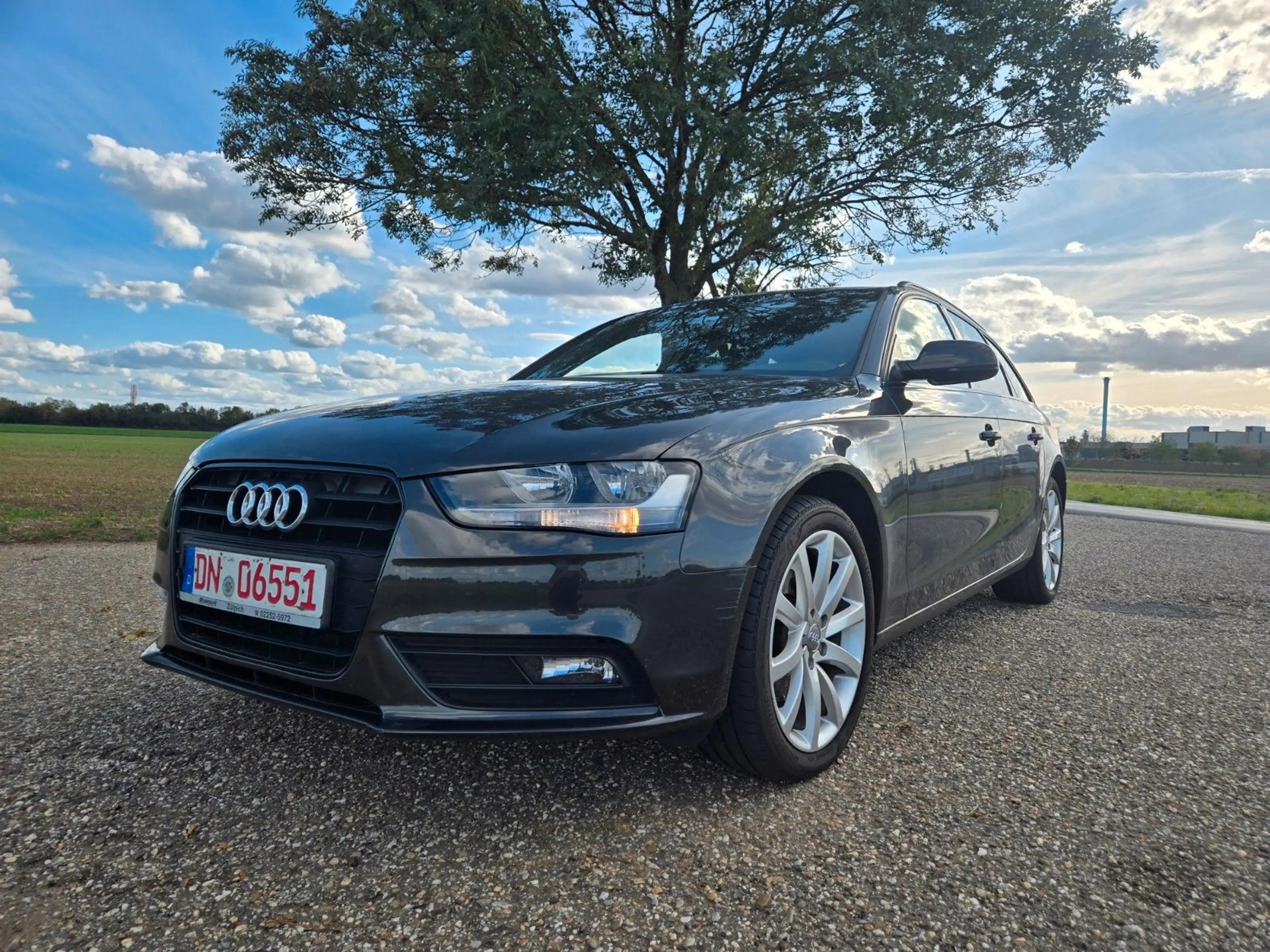 Audi A4 Avant Attraction in Top Zustand