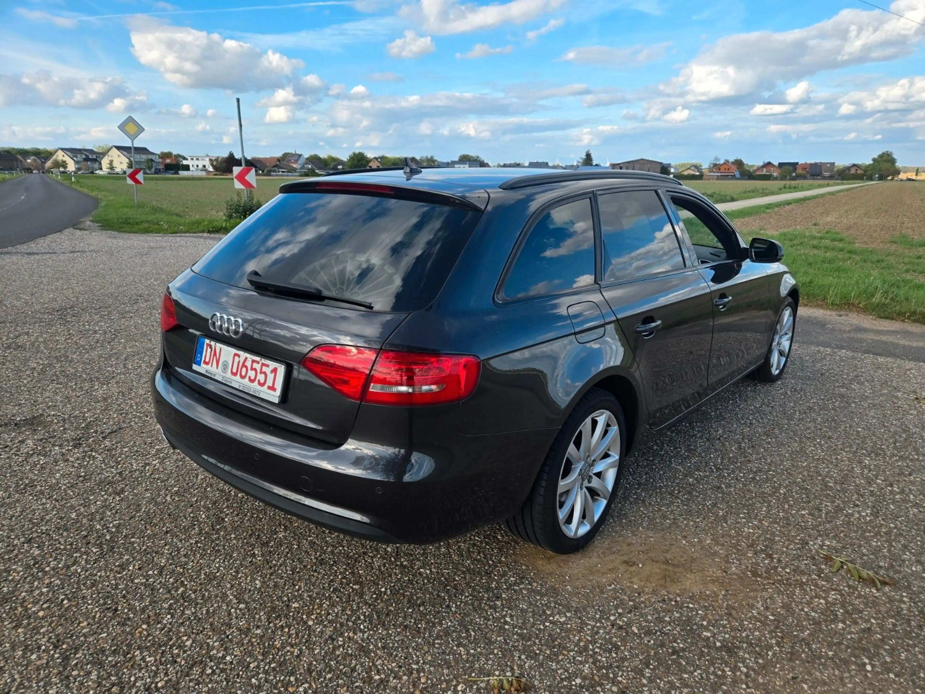 Audi A4 Avant Attraction in Top Zustand — photo 10