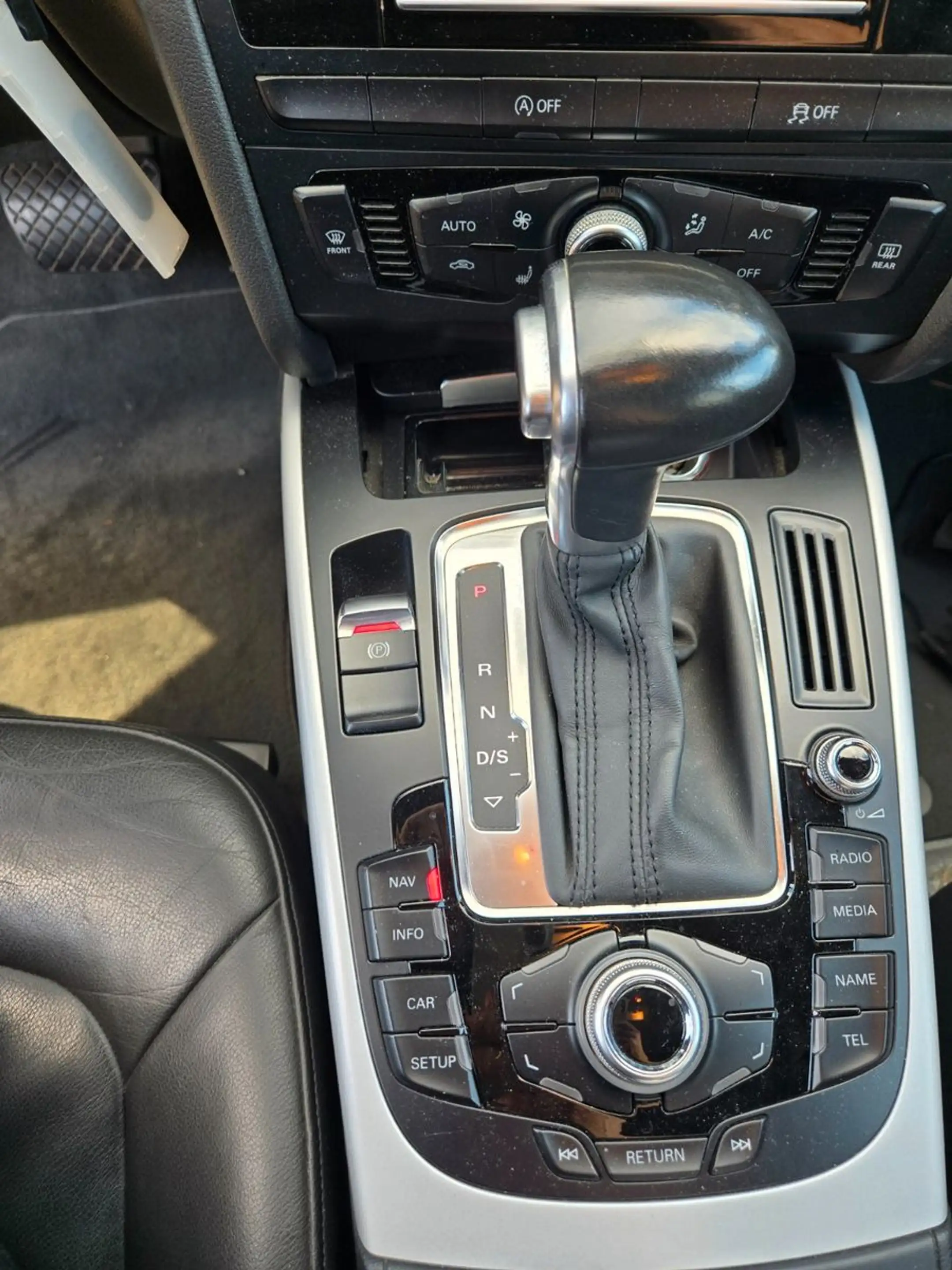Audi A4 Avant Attraction in Top Zustand — photo 15