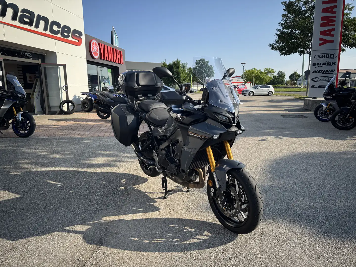 Yamaha Tracer 9 GT Grau - 1