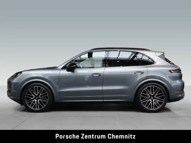 Porsche Cayenne view 2