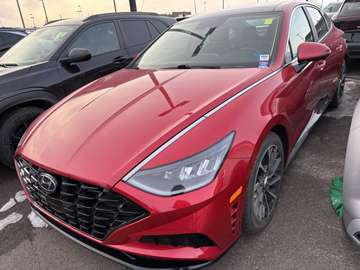 SEL!  SUNROOF! HEATED SEATS! APPLE CARPLAY!